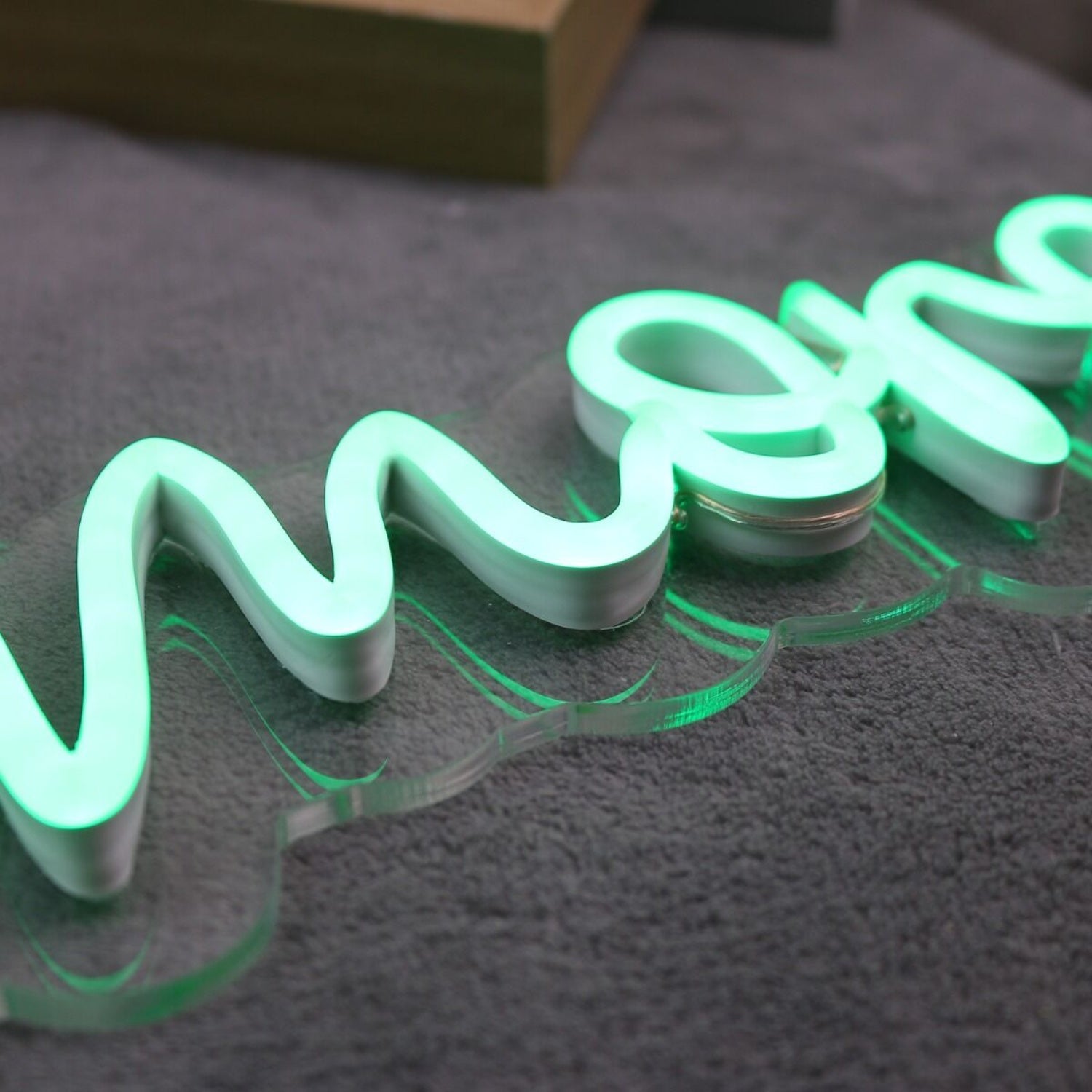 Amore Green Led Neon Sign - Shineneon