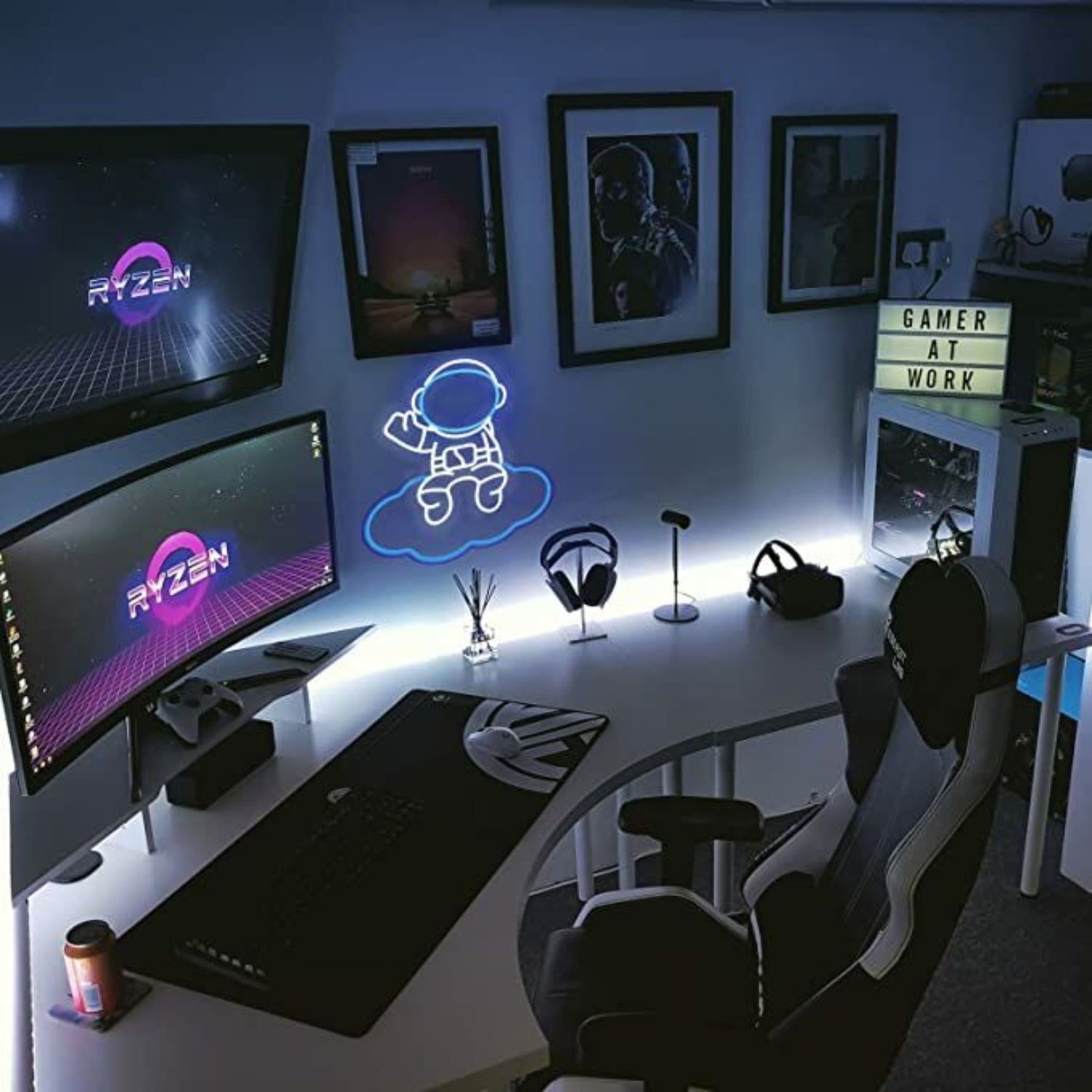 Astronaut Sitting On Clouds Led Neon Sign - Shineneon