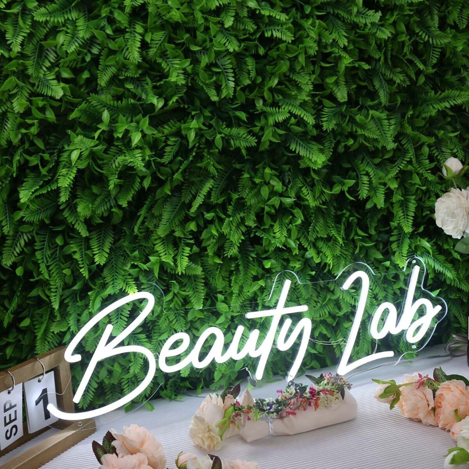 Beauty Lab White Led Neon Sign - Shineneon