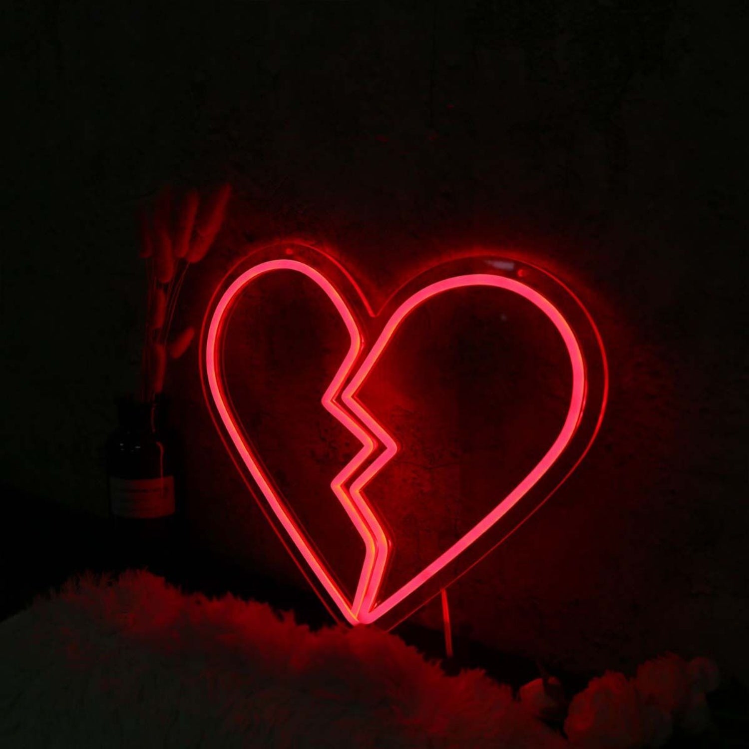 Broken Heart Red Neon Sign | Shineneon