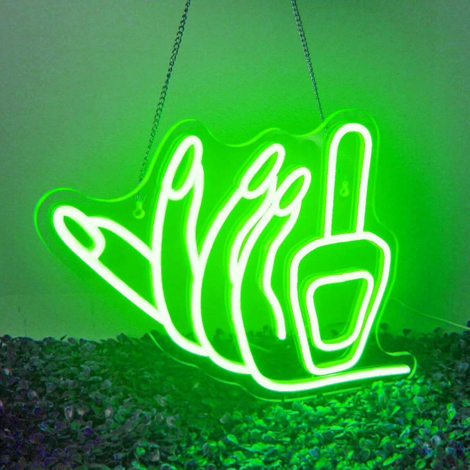 Chic Nail Salon Manicure Neon Sign | Shineneon