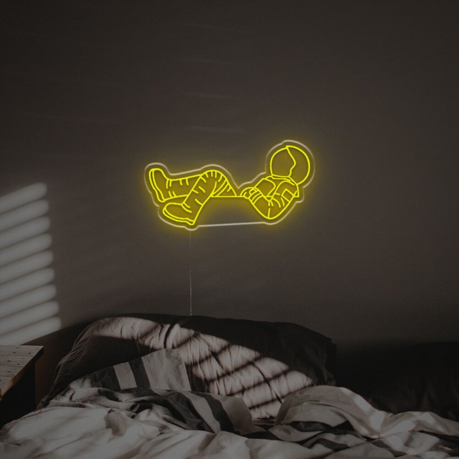Chilling Astrinaut Led Neon Sign For Home Decor - Shineneon