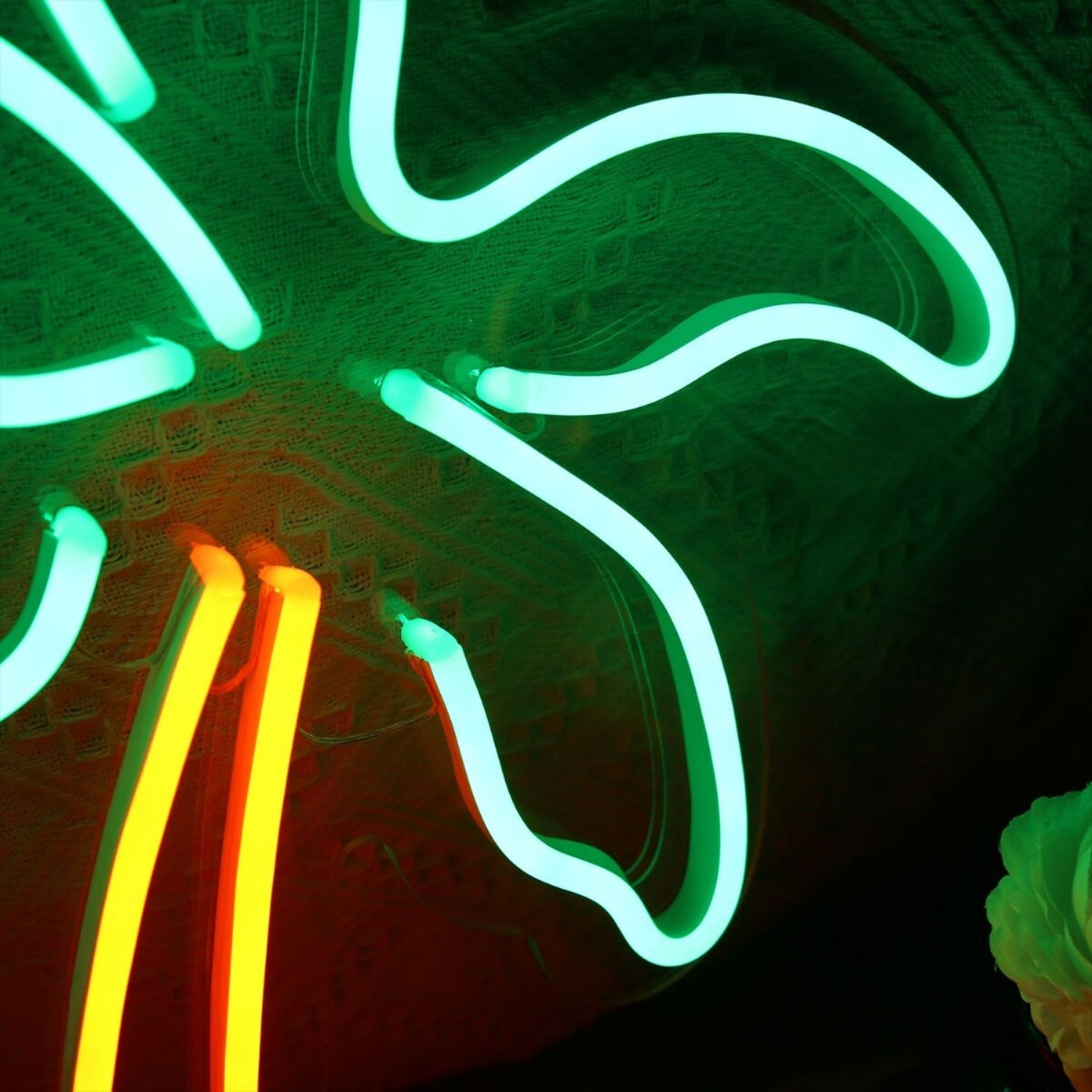 Coconut Tree Led Neon Sign For Tropical And Relaxing Decor - Shineneon