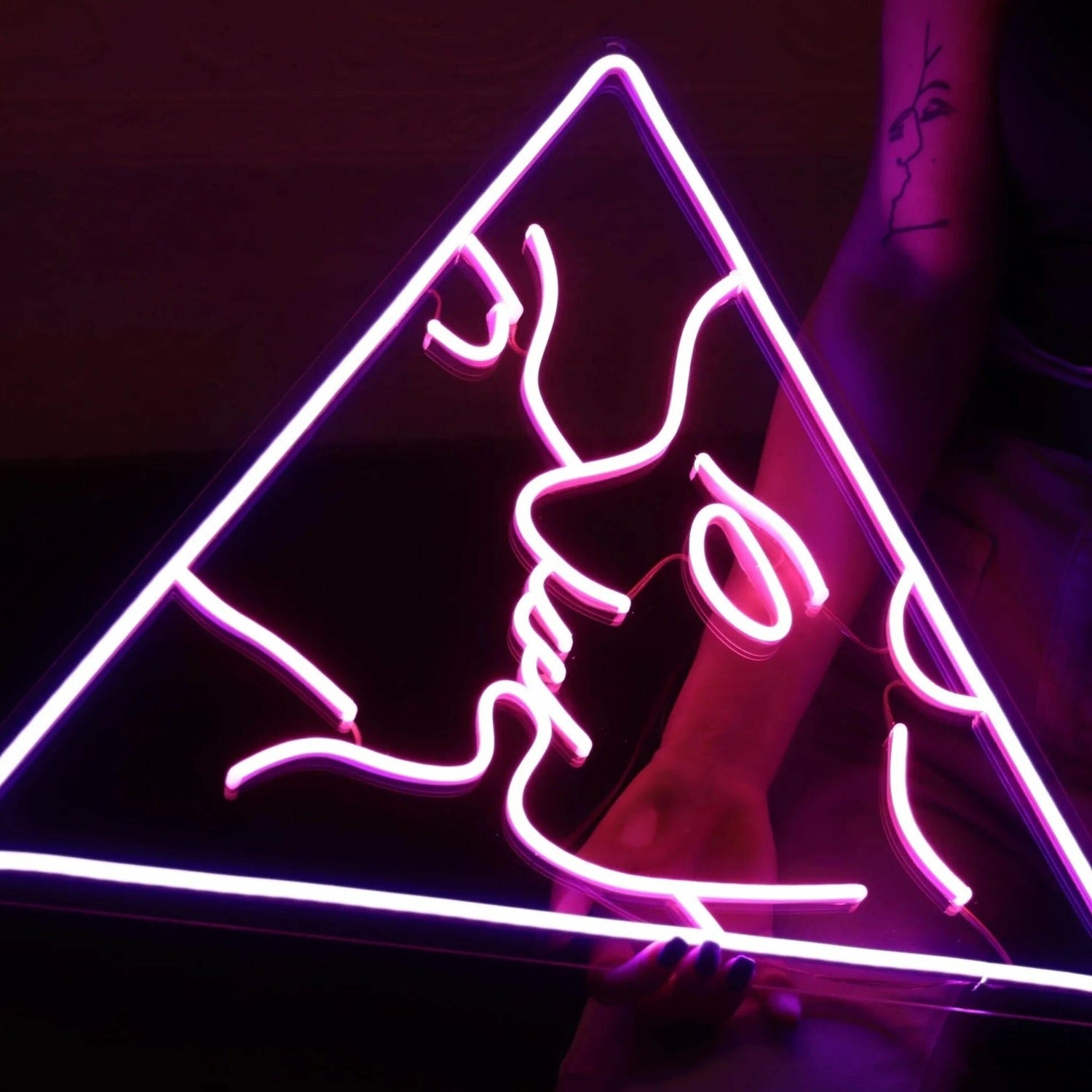 Couple Kissing Aesthetic Led Light Sign | Shineneon