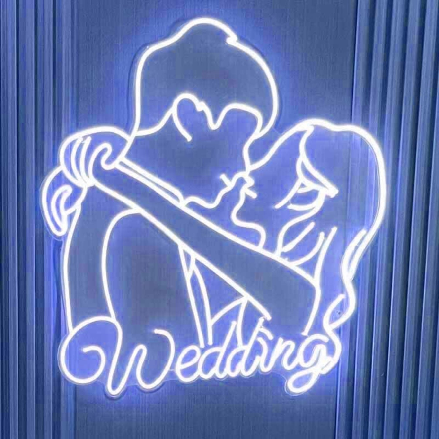 Customize Romantic Bride And Groom Embrace Kiss Neon Light | Shineneon