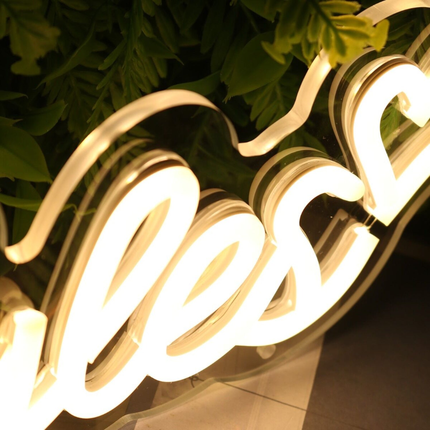 Dayoos Styles Yellow Led Neon Sign - Shineneon