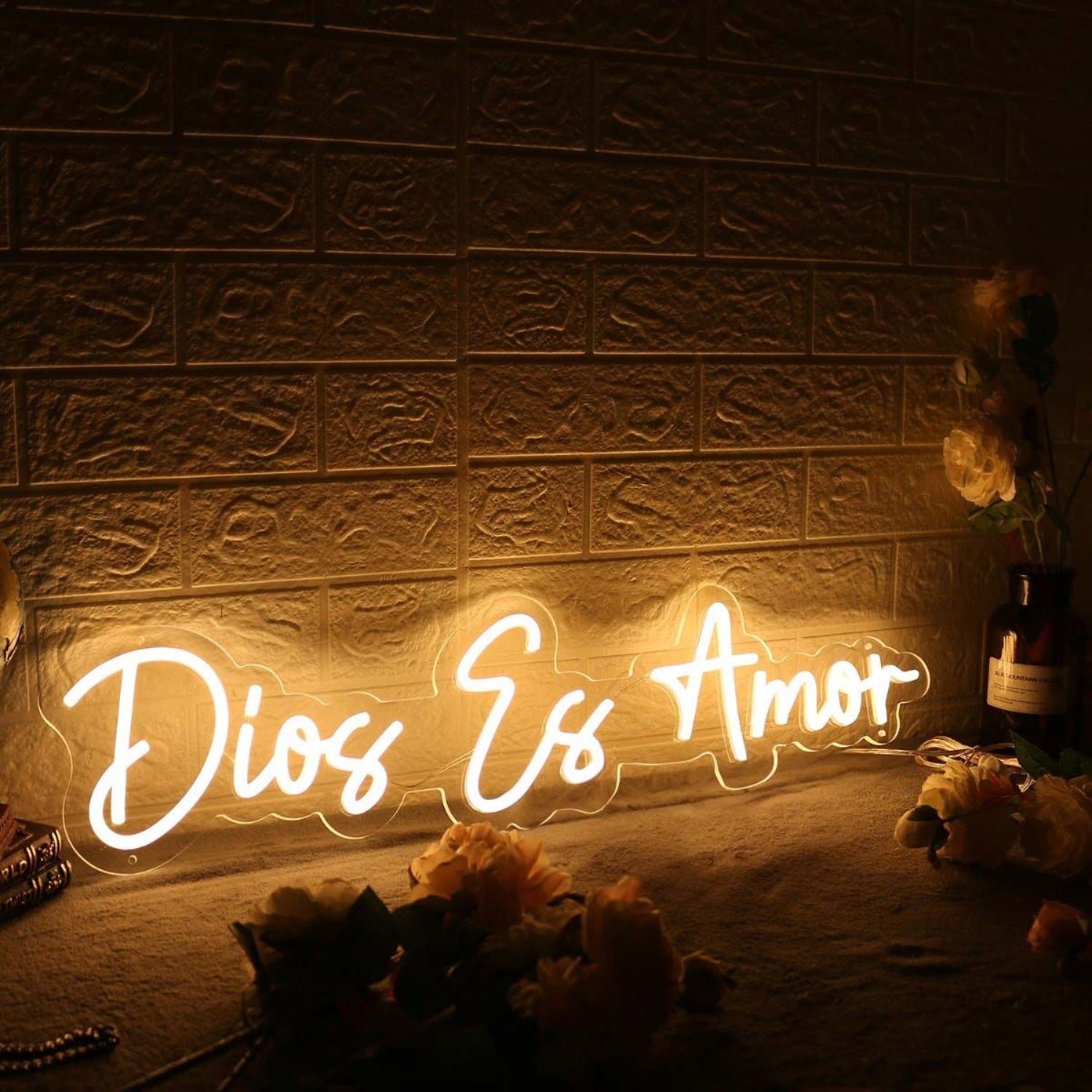 Dios Es Amor Yellow Led Neon Sign | Shineneon