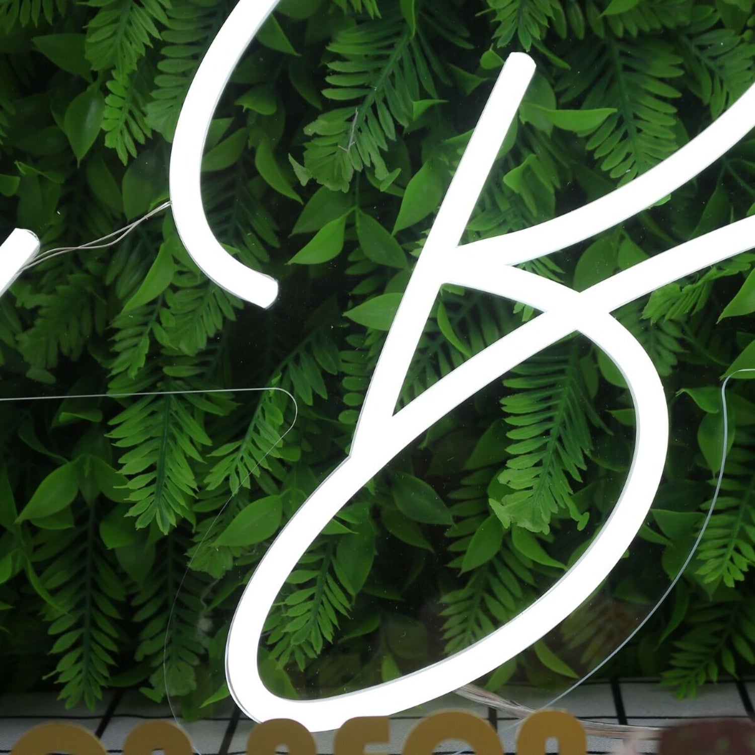 Gia Bella White Led Neon Sign - Shineneon