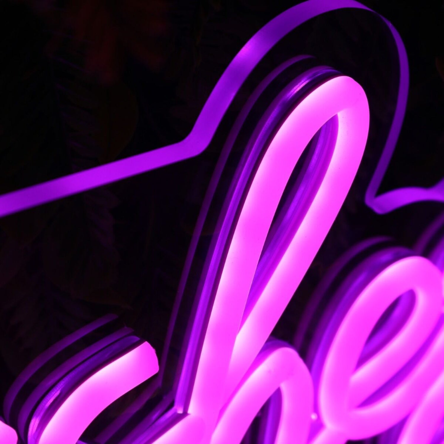 Gigi Lashes Purple Led Neon Sign - Shineneon