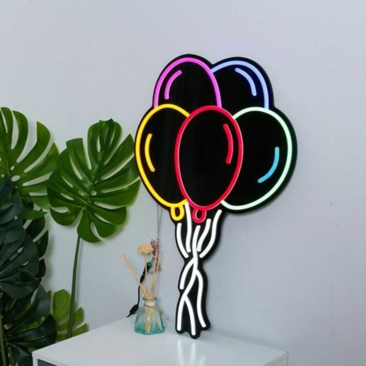 Holiday Balloon Neon Black Backsplash | Shineneon