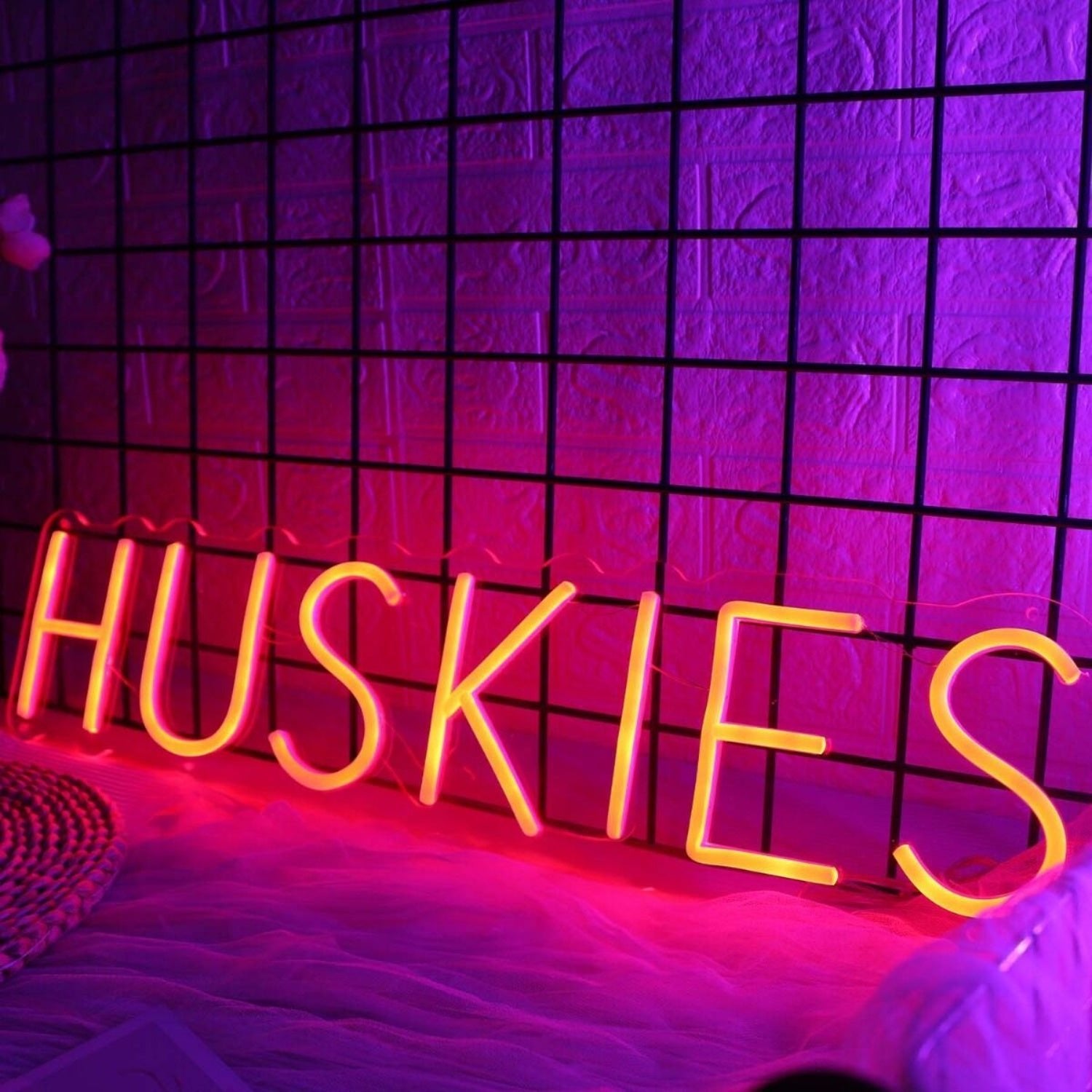 Huskies Red Led Neon Sign - Shineneon