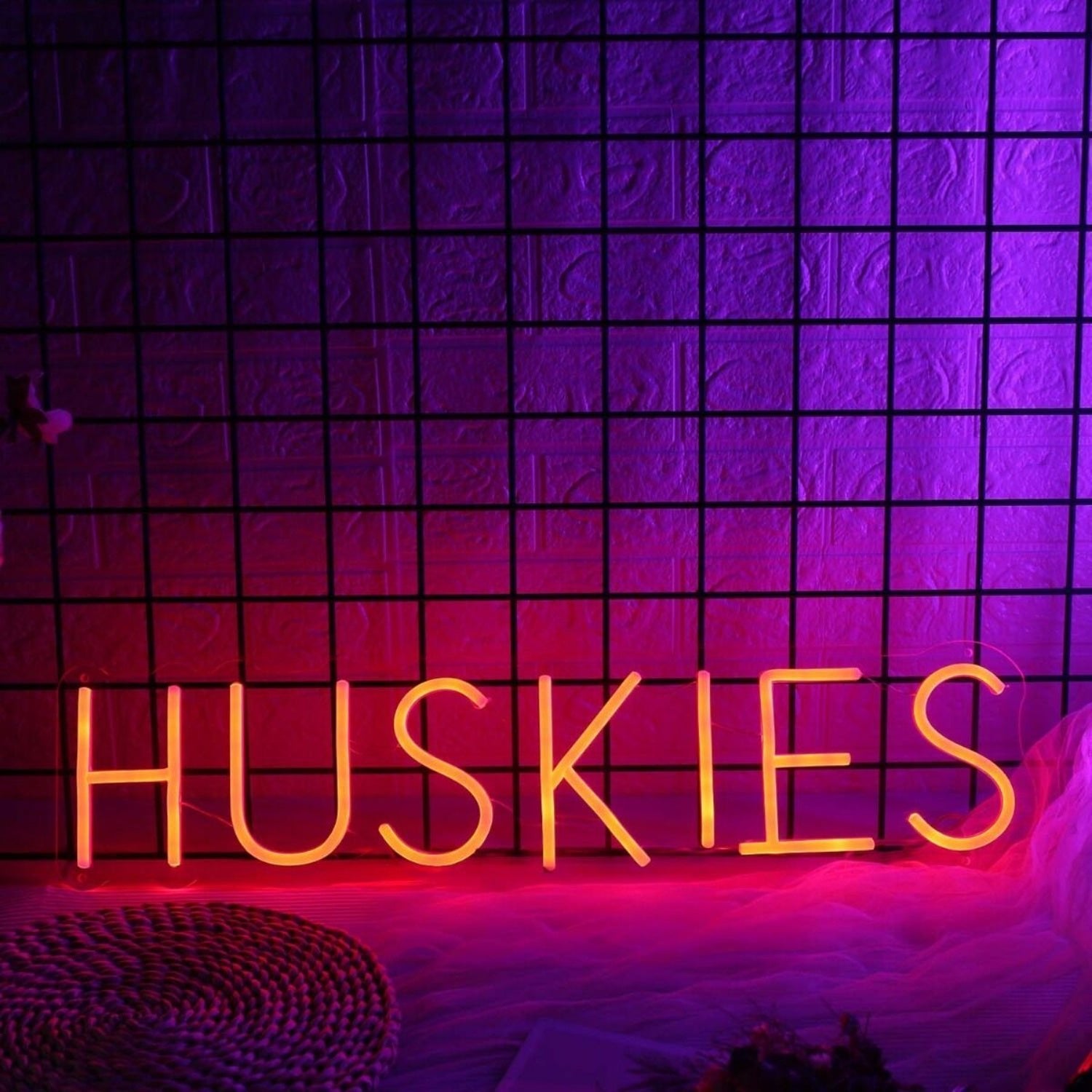 Huskies Red Led Neon Sign - Shineneon