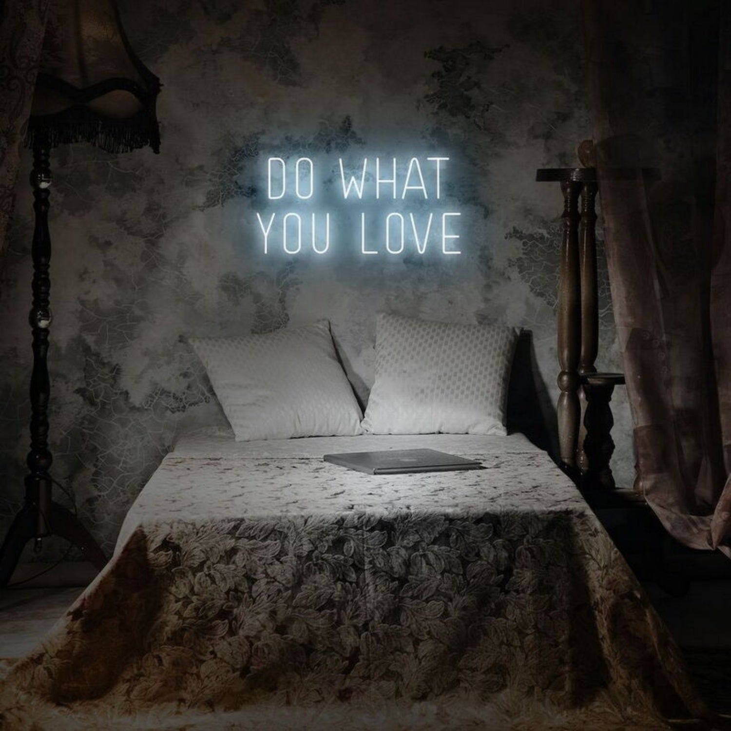 Inspiring Do What You Love Neon Sign | Shineneon