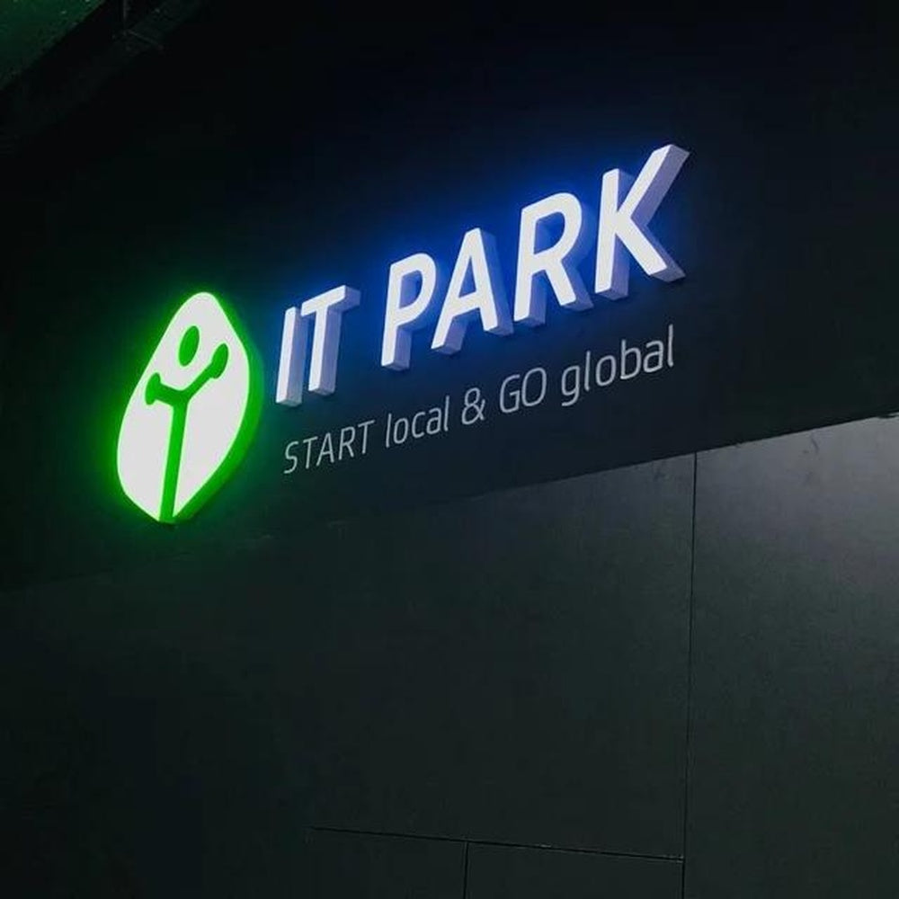It Park With Logo 3D Frontlit Letters Metal Led Sign