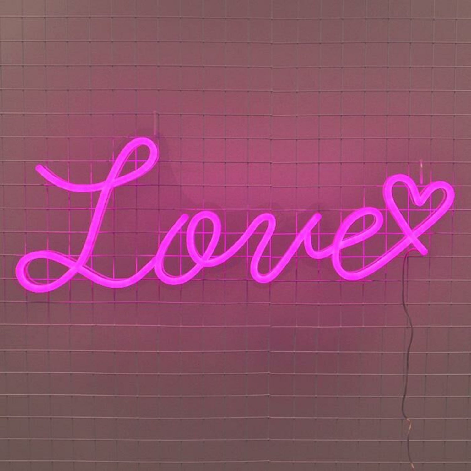 Love Heart Neon Sign Creates A Romantic Atmosphere | Shineneon