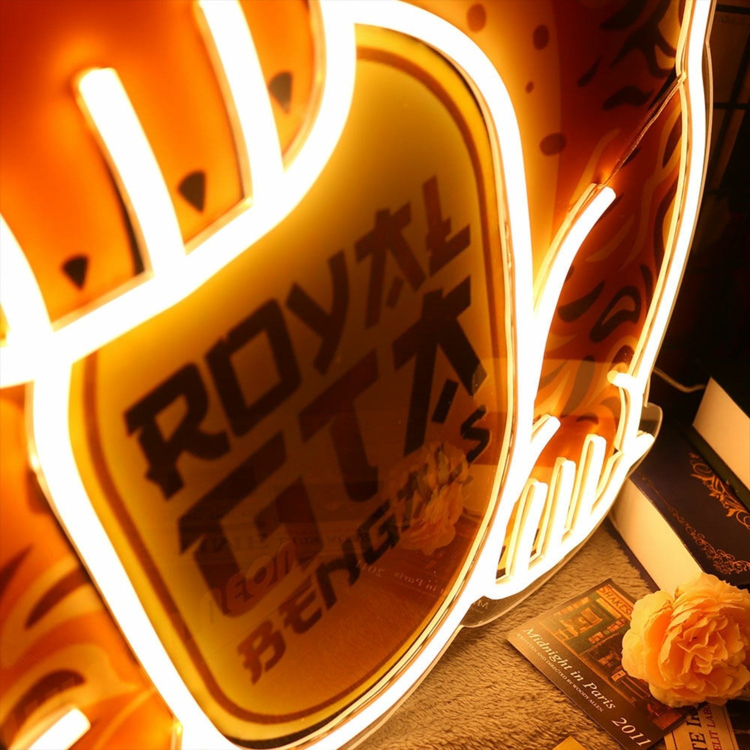 Lucky Cat Led Neon Sign - Shineneon