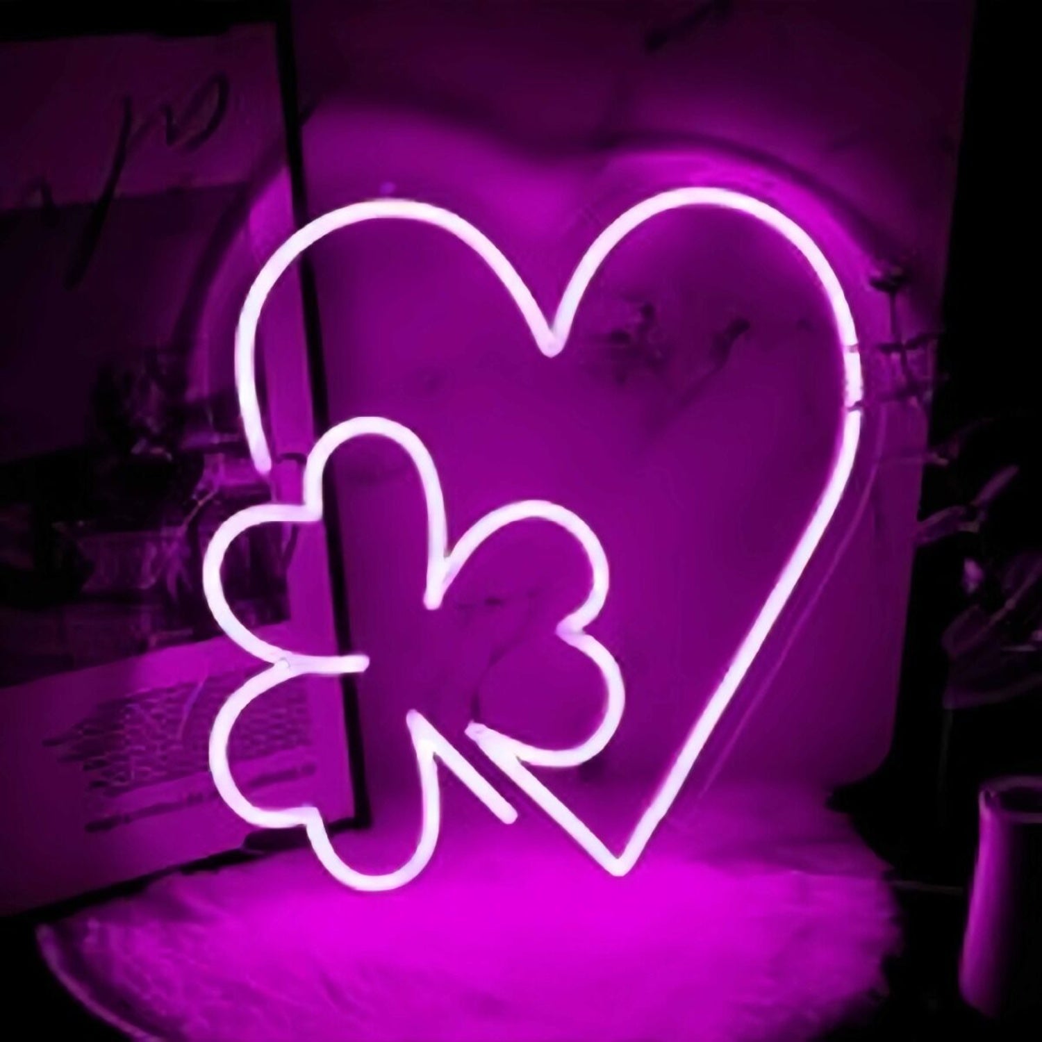 Lucky Heart Love Deco Neon Sign | Shineneon