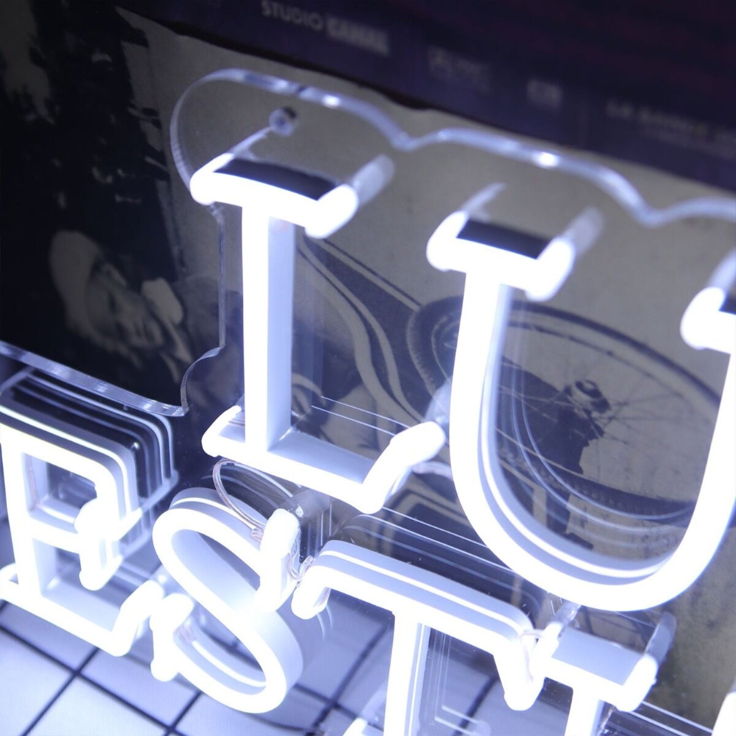 Lunio Esthetics Neon Sign | Shineneon