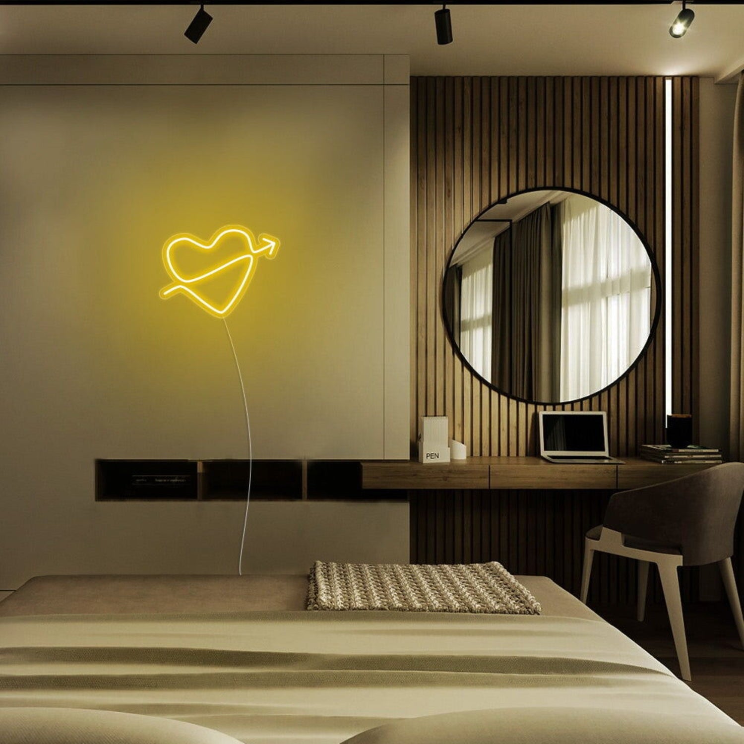 Mini Heart With Arrow Neon Sign | Shineneon