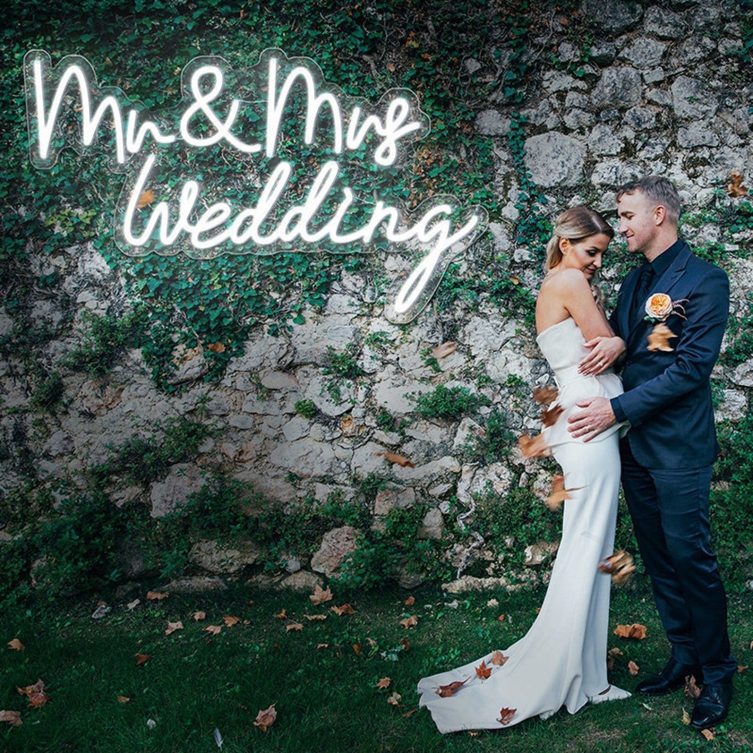 Mr And Mrs Wedding Led Neon Sign With Your Family Name | Shineneon