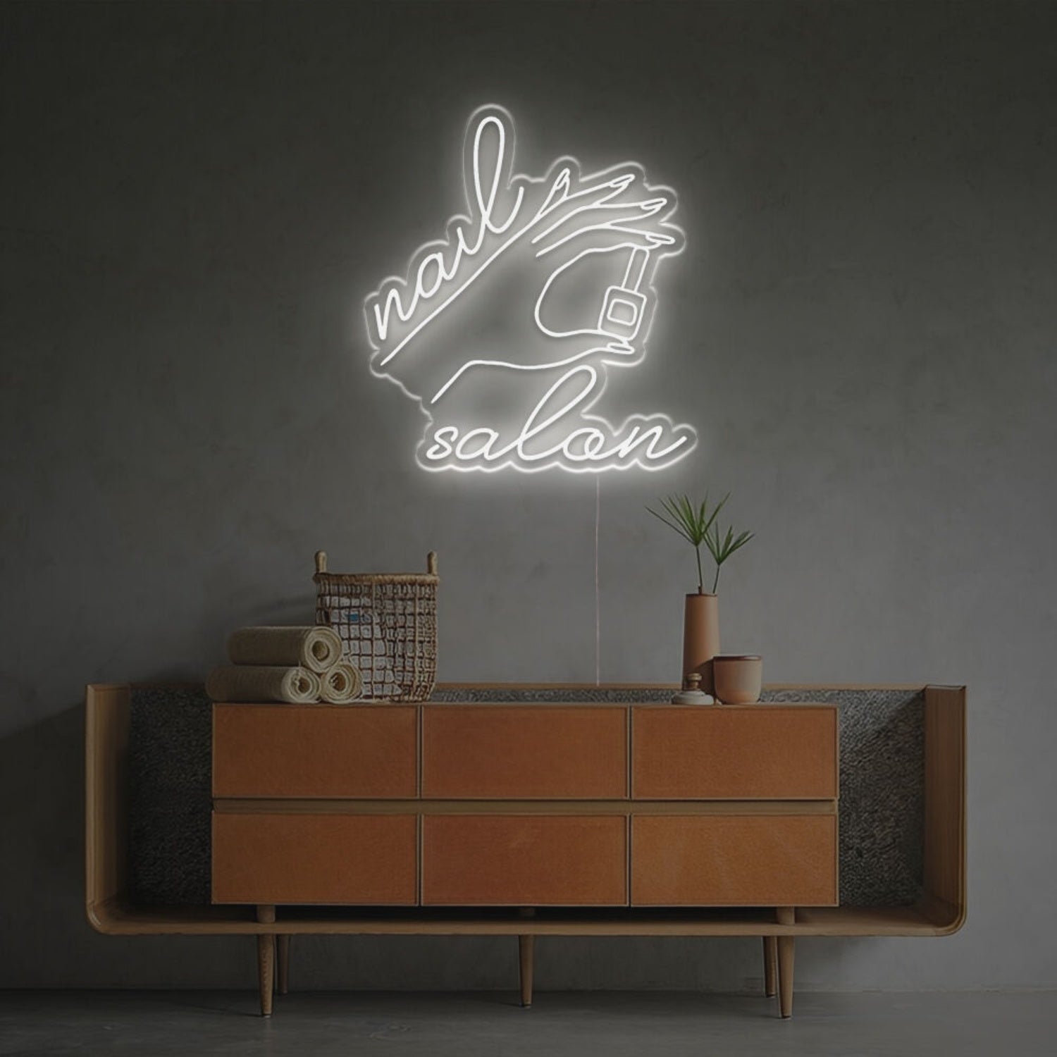 Nail Salon With Holding A Polish Led Neon Sign | Shineneon