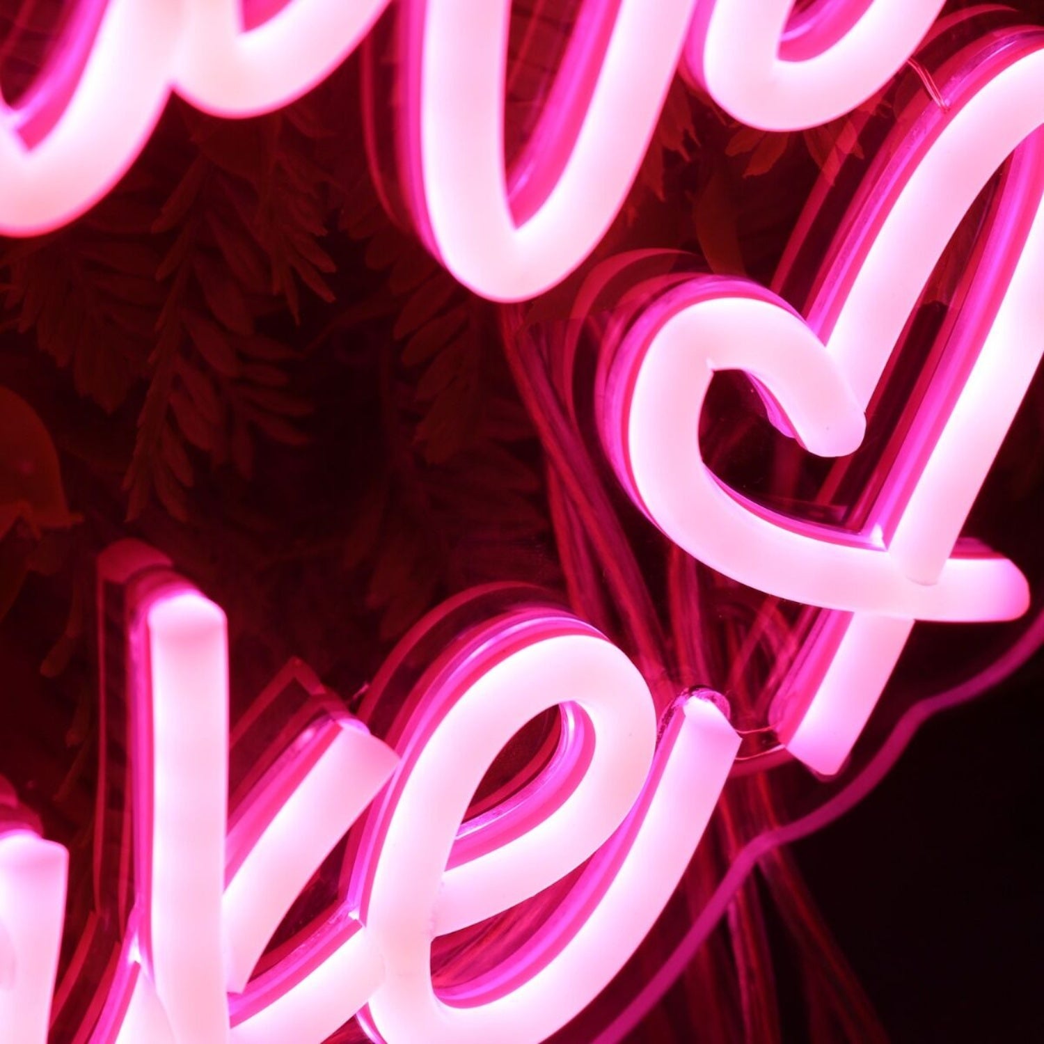 Paris Nails Turkey Lake Red Led Neon Sign - Shineneon