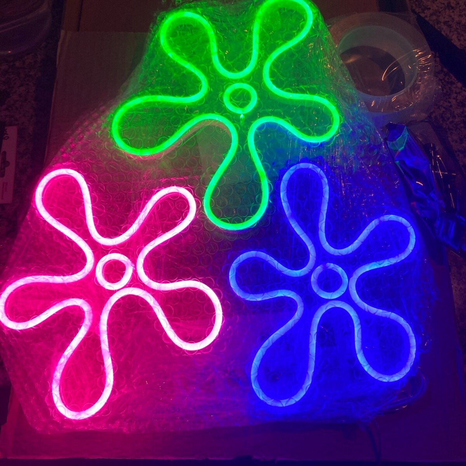 Popping Flowers Neon Sign Spongebob Flower Neon Sign | Shineneon