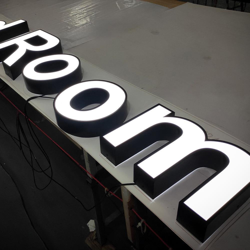 Room 3D Frontlit Letters Metal Led Sign