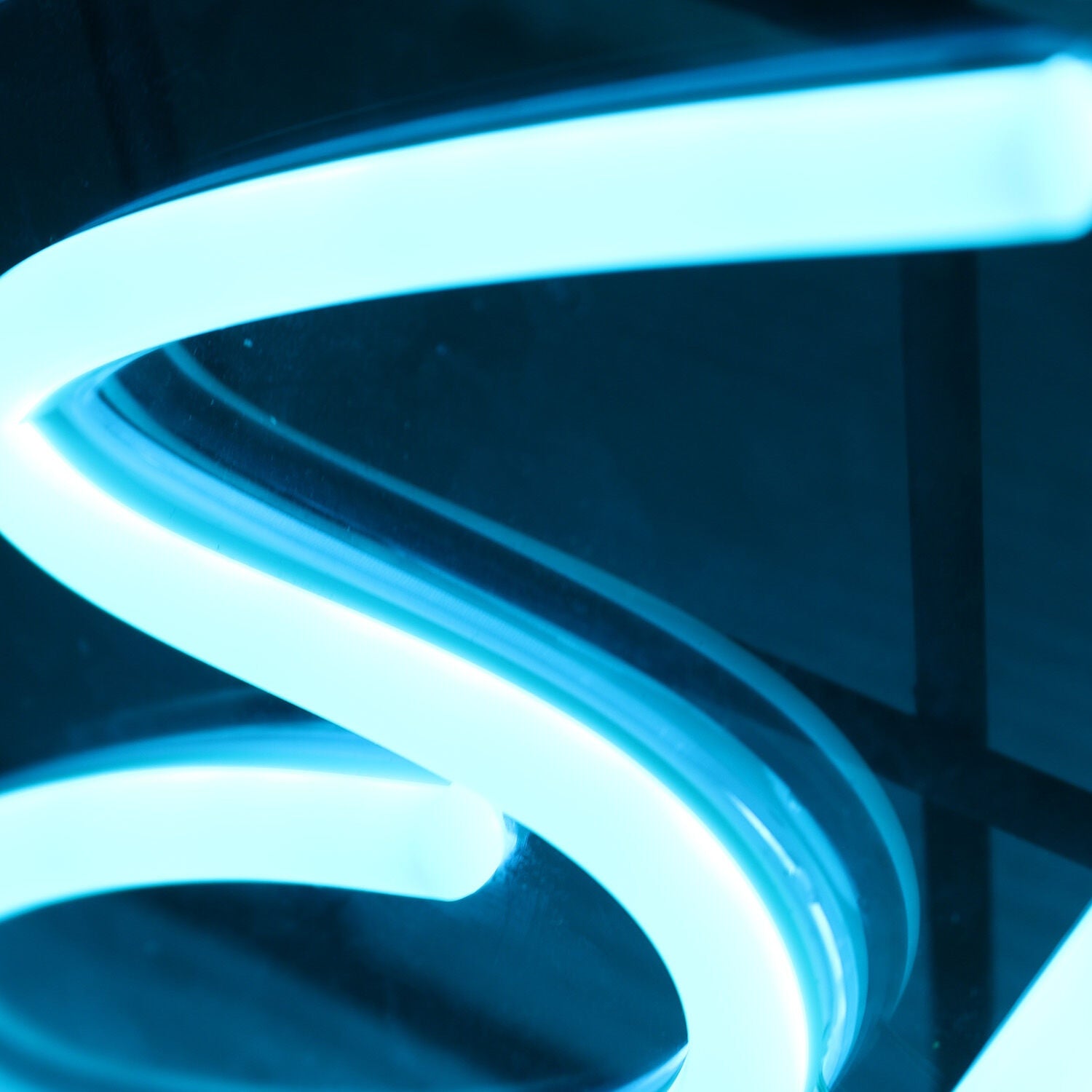 Shirowo Tv Blue Led Neon Sign - Shineneon