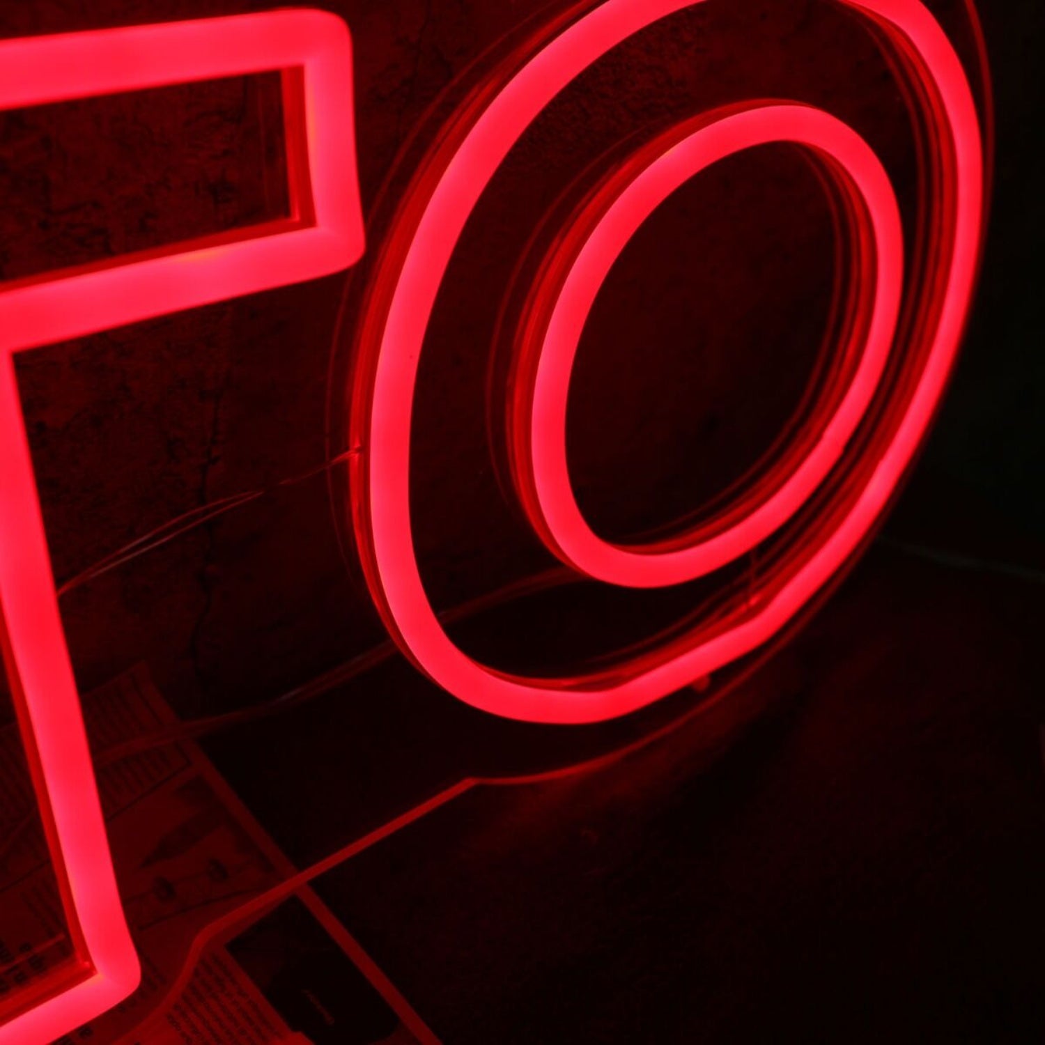 Skelto Red Noen Sign | Shineneon