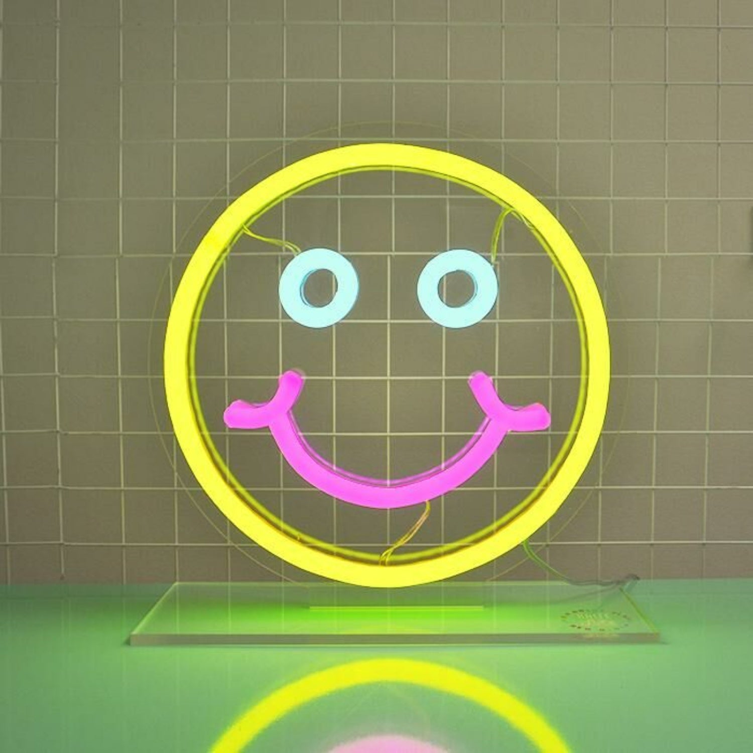 Smiley Face Table Top Led Neon Sign Adds Fun To Kids Rooms - Shineneon