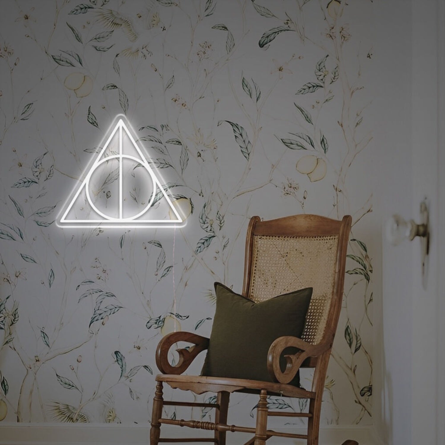 Space Triangle With Circle Led Neon Sign | Shineneon