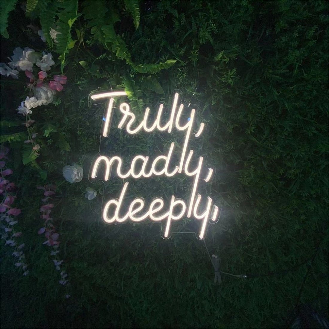 Truly Mady Deepy Led Sign Business Neon Sign - Shineneon