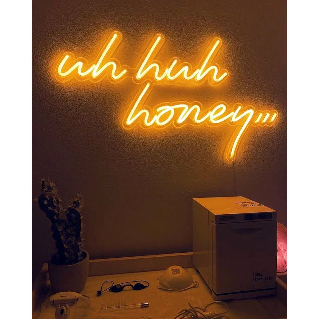 Uh Huh Honey Led Sign Business Neon Sign - Shineneon