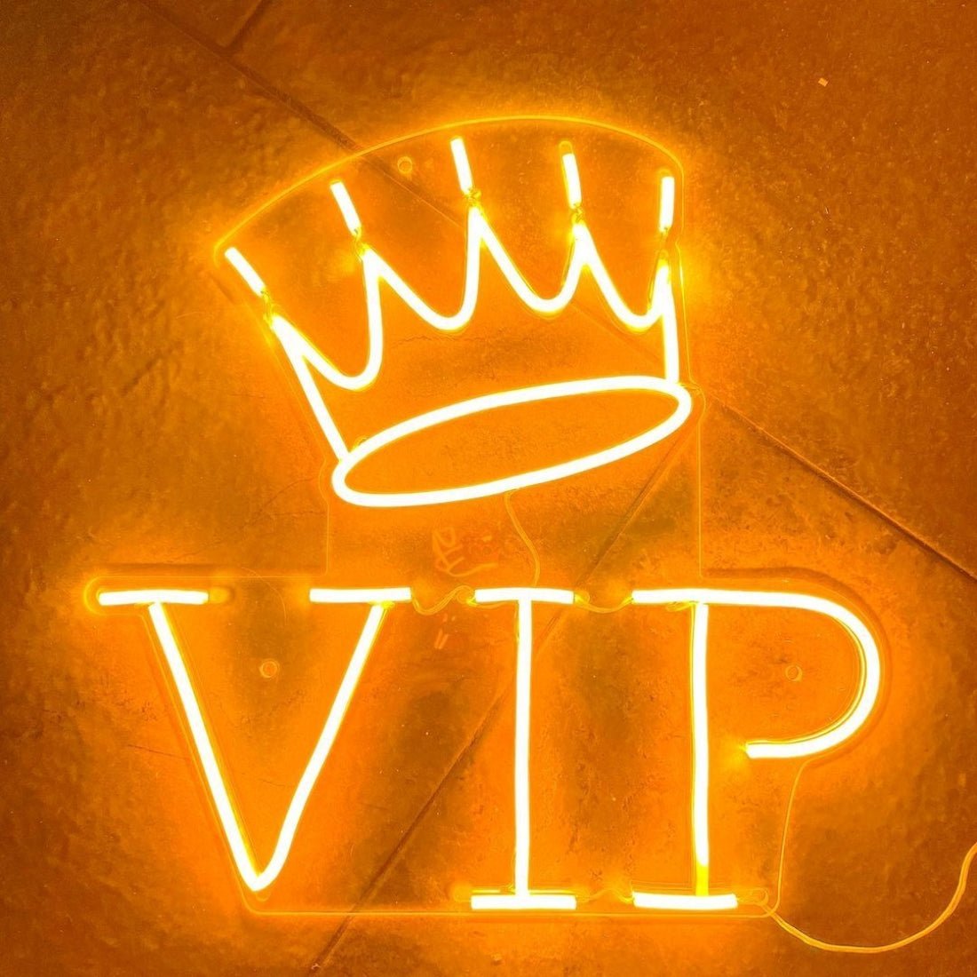 Vip Crown Led Sign Business Neon Sign - Shineneon
