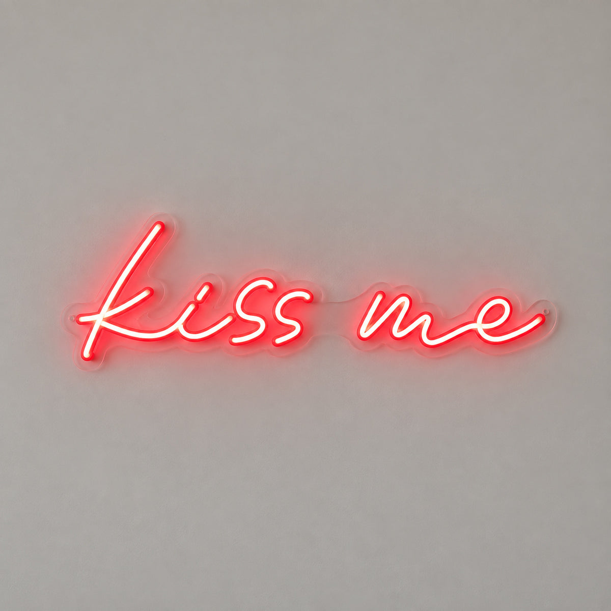 Kiss Me LED Neon Sign — image 06