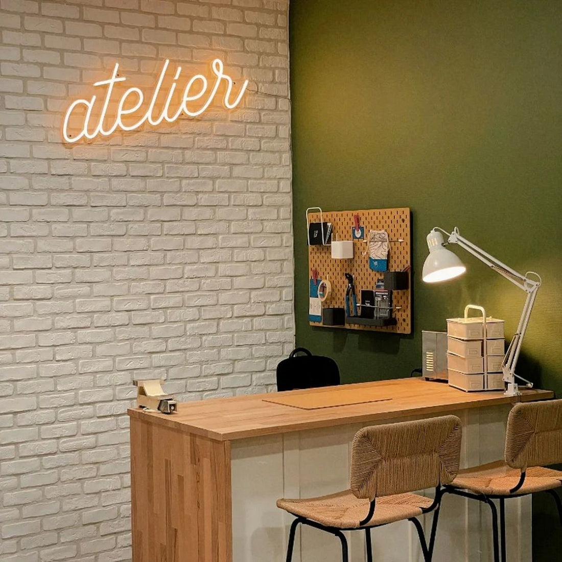 Atelier Led Sign Business Neon Sign