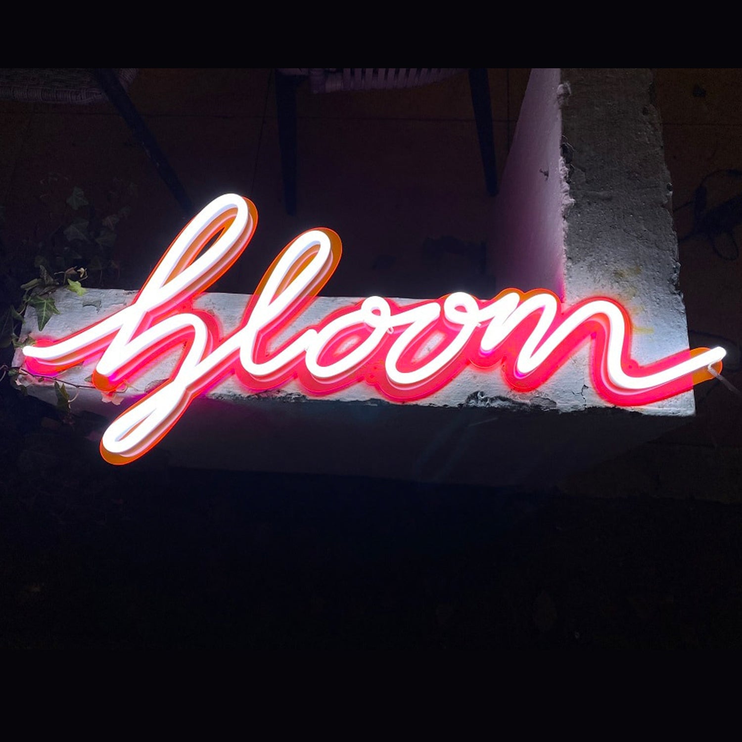 Bloom Lettering Handcraft Wall Hanging Led Neon Sign Wall Art | Shineneon