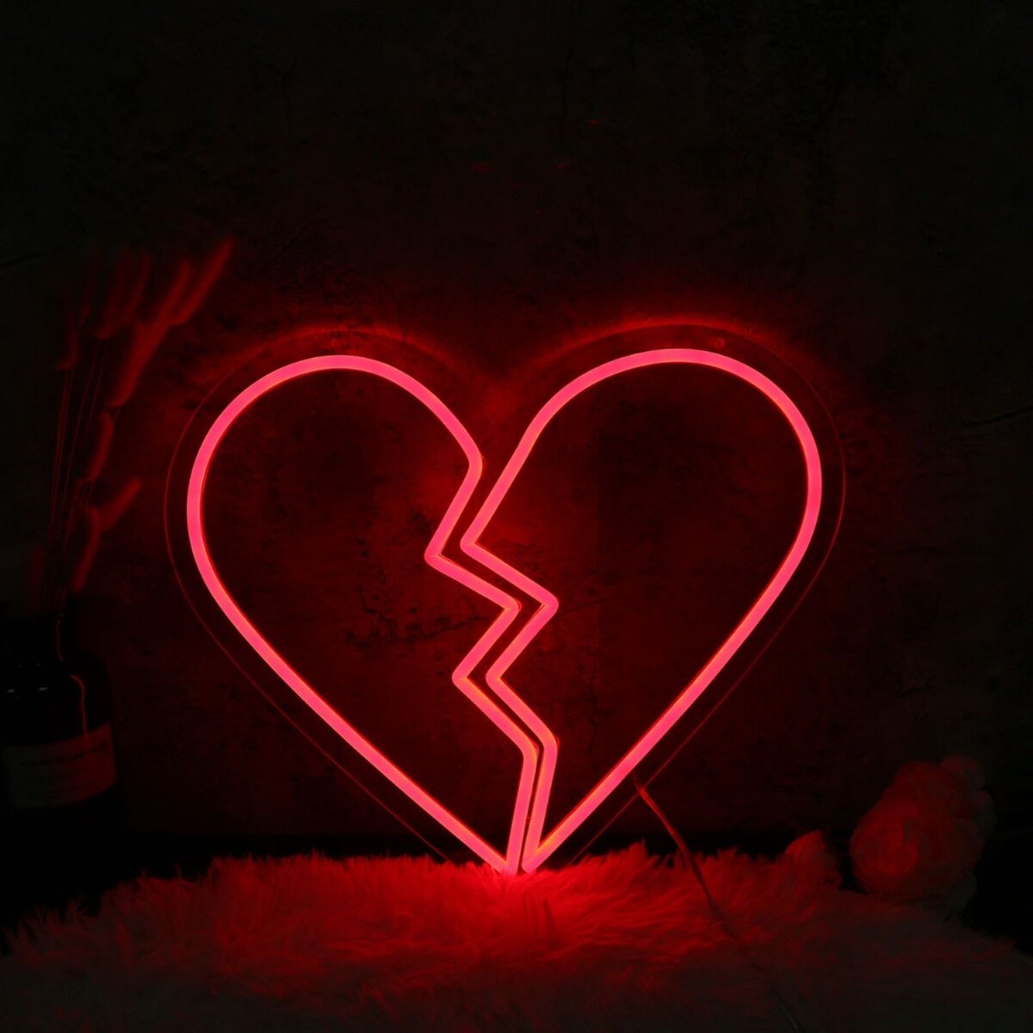 Broken Heart Red Neon Sign | Shineneon