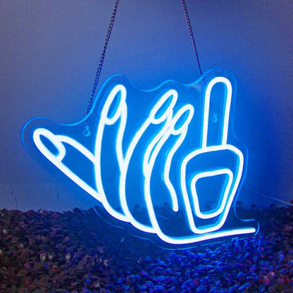 Chic Nail Salon Manicure Neon Sign | Shineneon