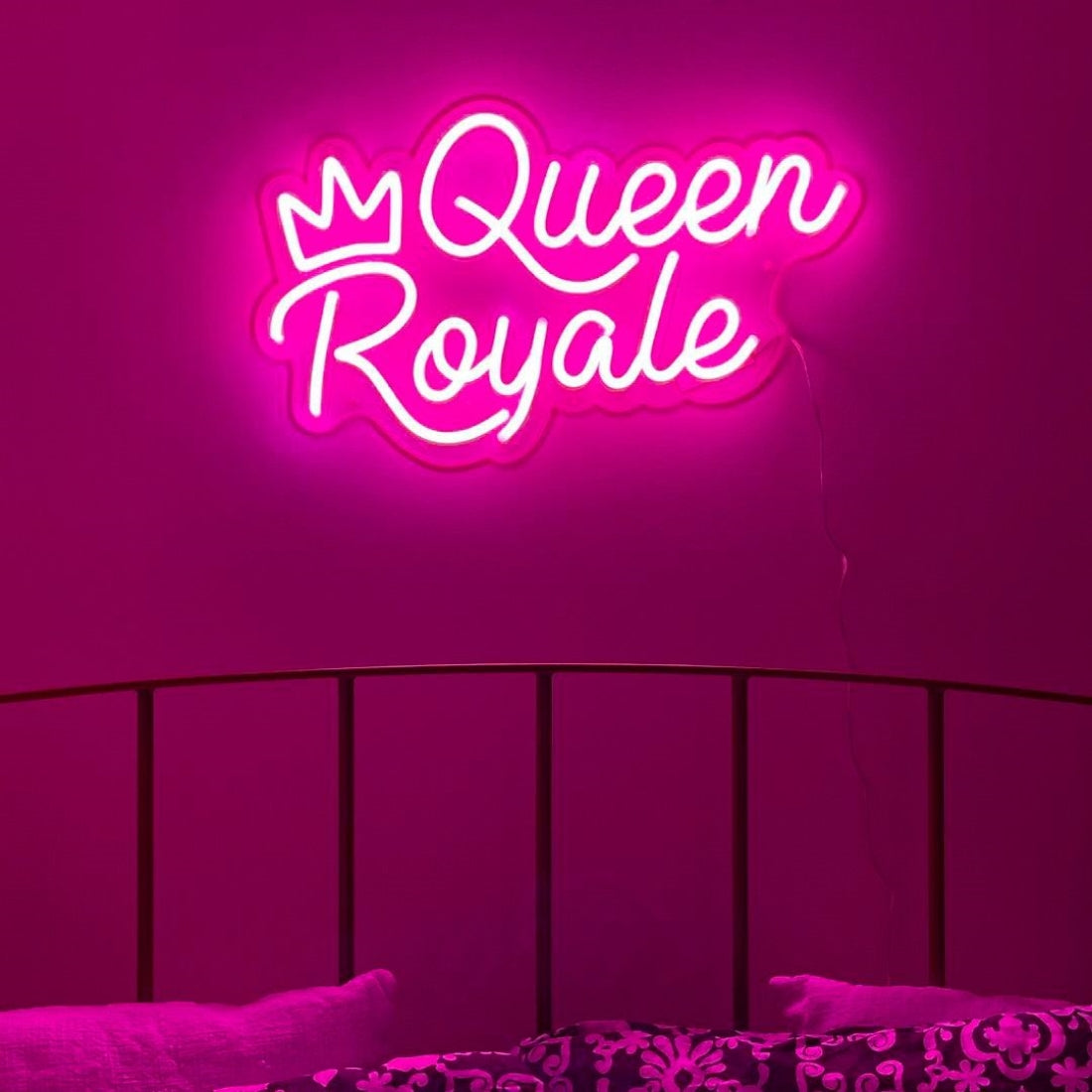 Crown Queen Royale Led Sign Business Neon Sign