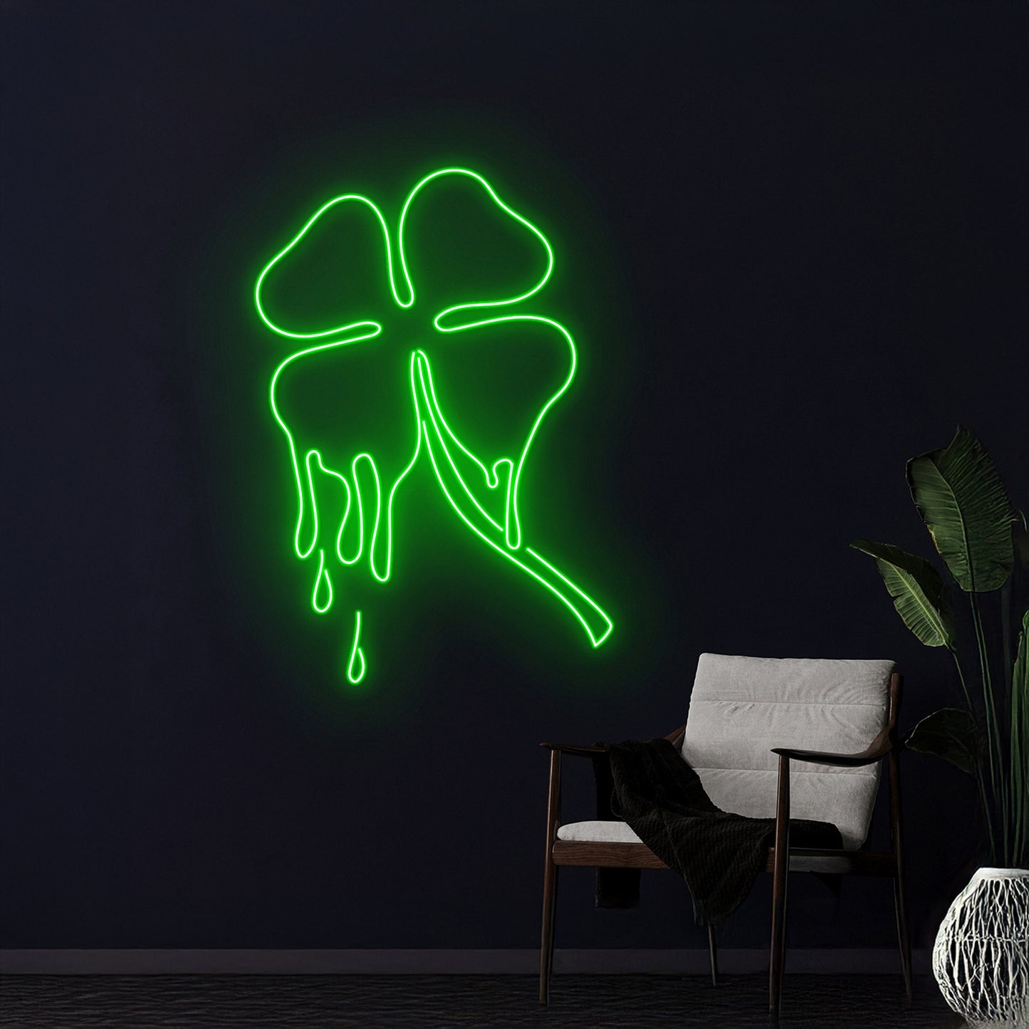 Dripping 4 Leaf Clover Neon Light