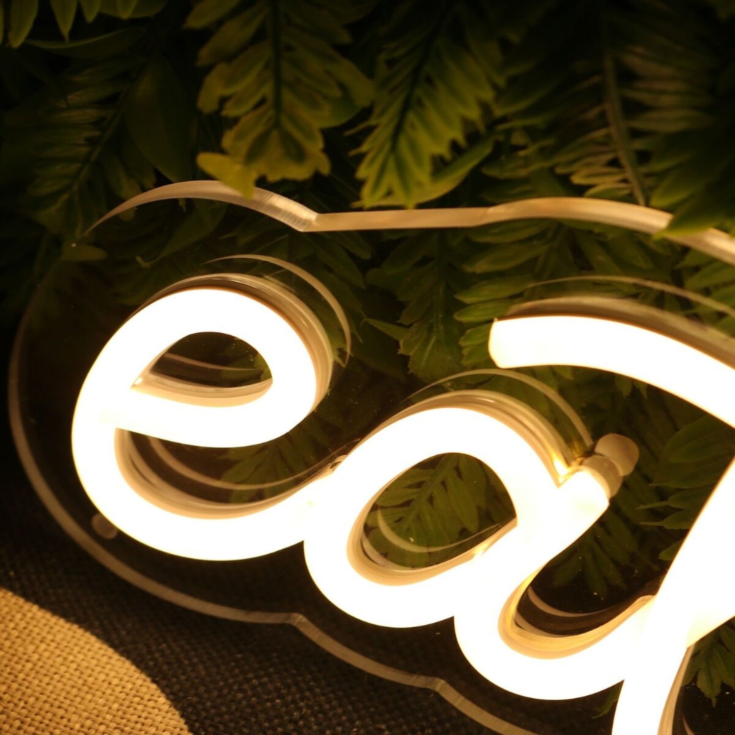 Eat Snacks Yellow Led Neon Sign Ffood Lovers And Fun Spaces - Shineneon