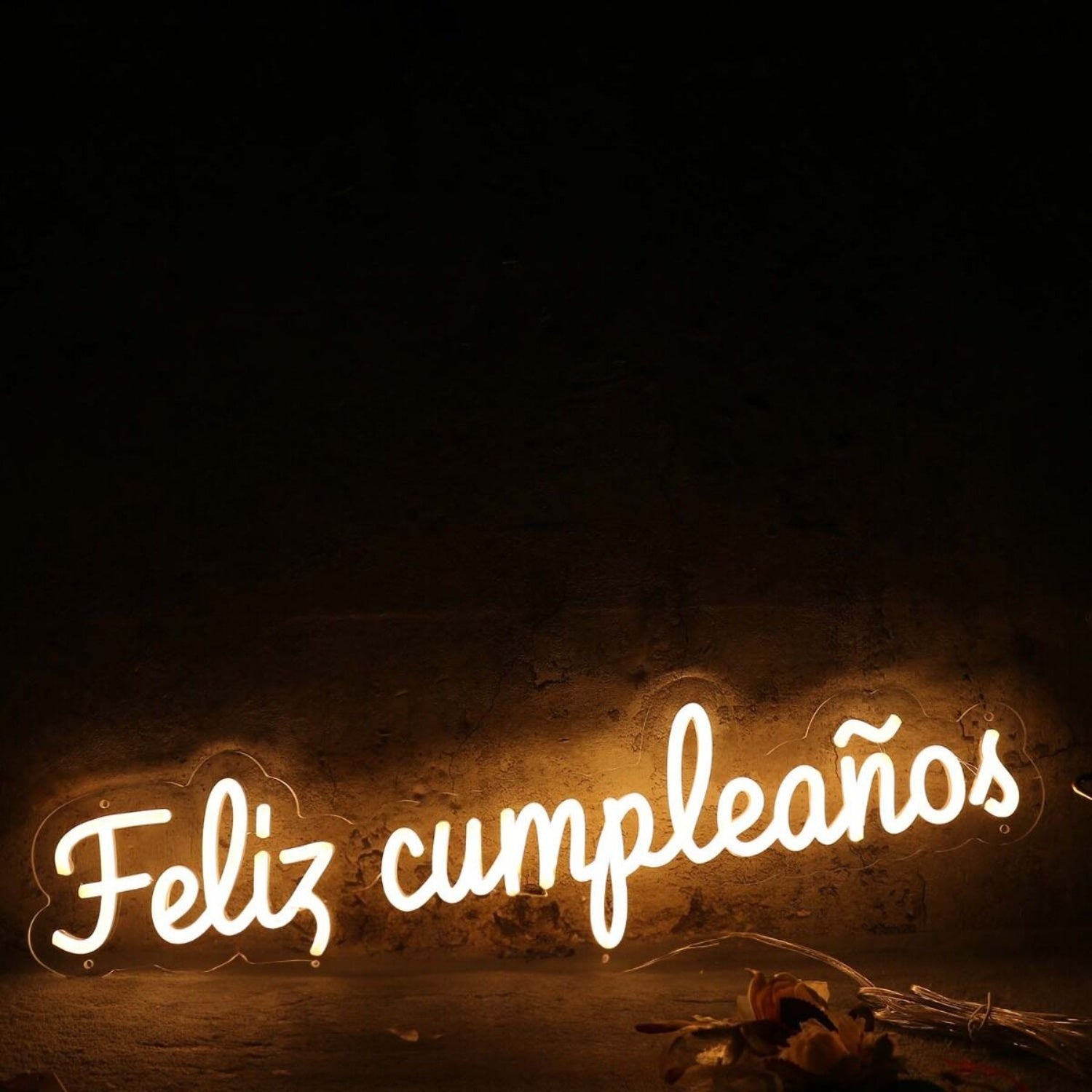 Feliz Cumpleanos Yellow Neon Sign | Shineneon