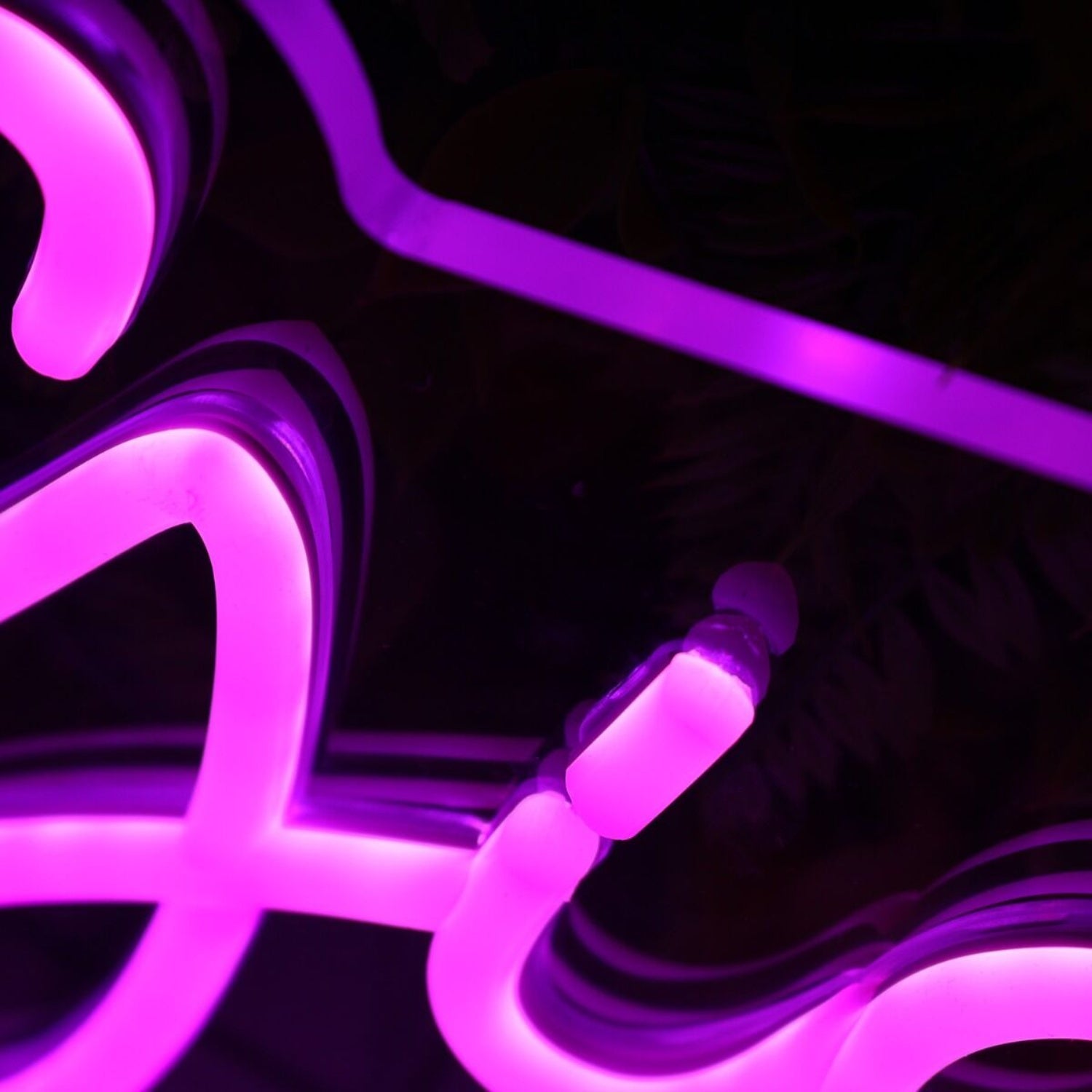 Gigi Lashes Purple Led Neon Sign - Shineneon