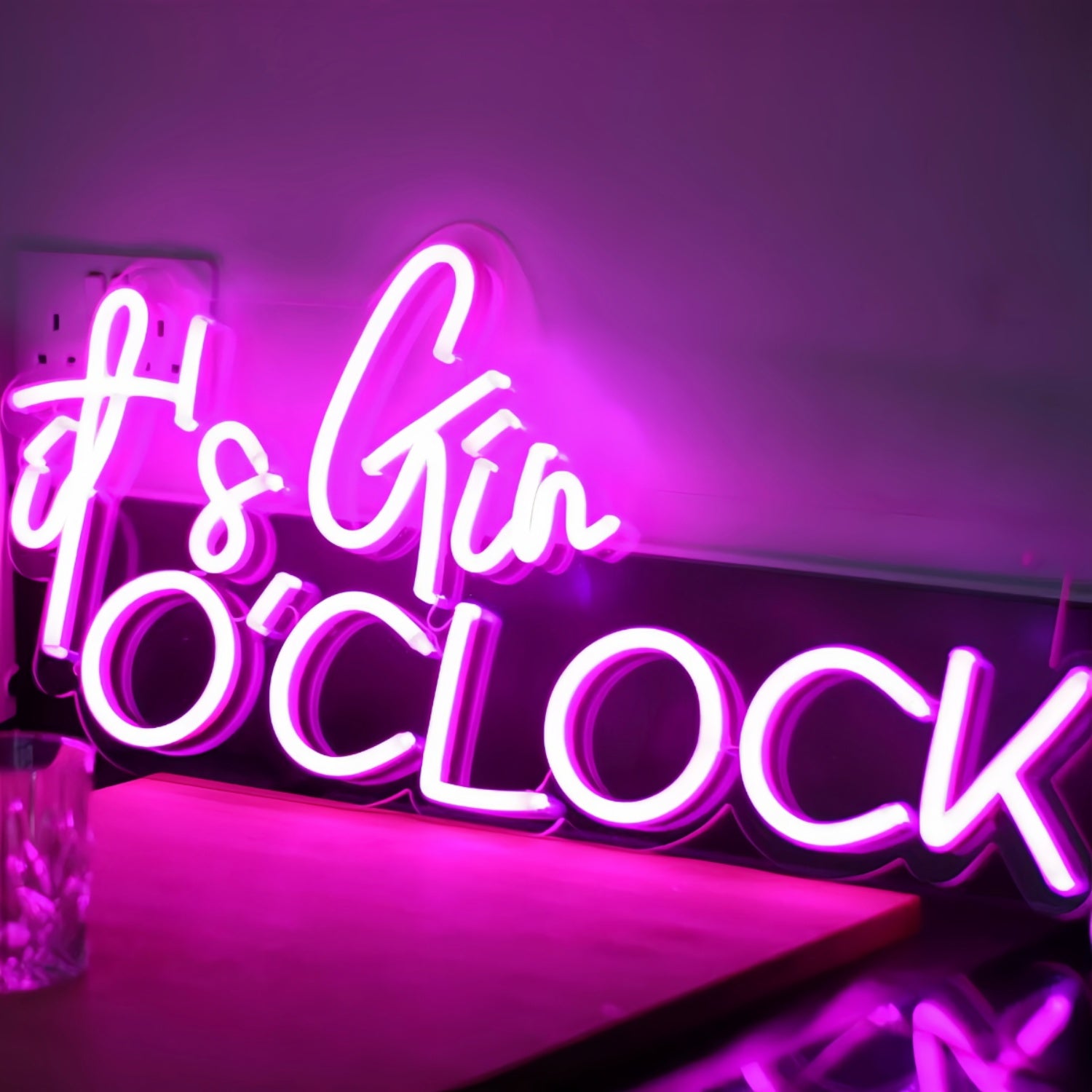 Gin Oclock Light Up Your Room With The Timeless Elegance Of Gin | Shineneon
