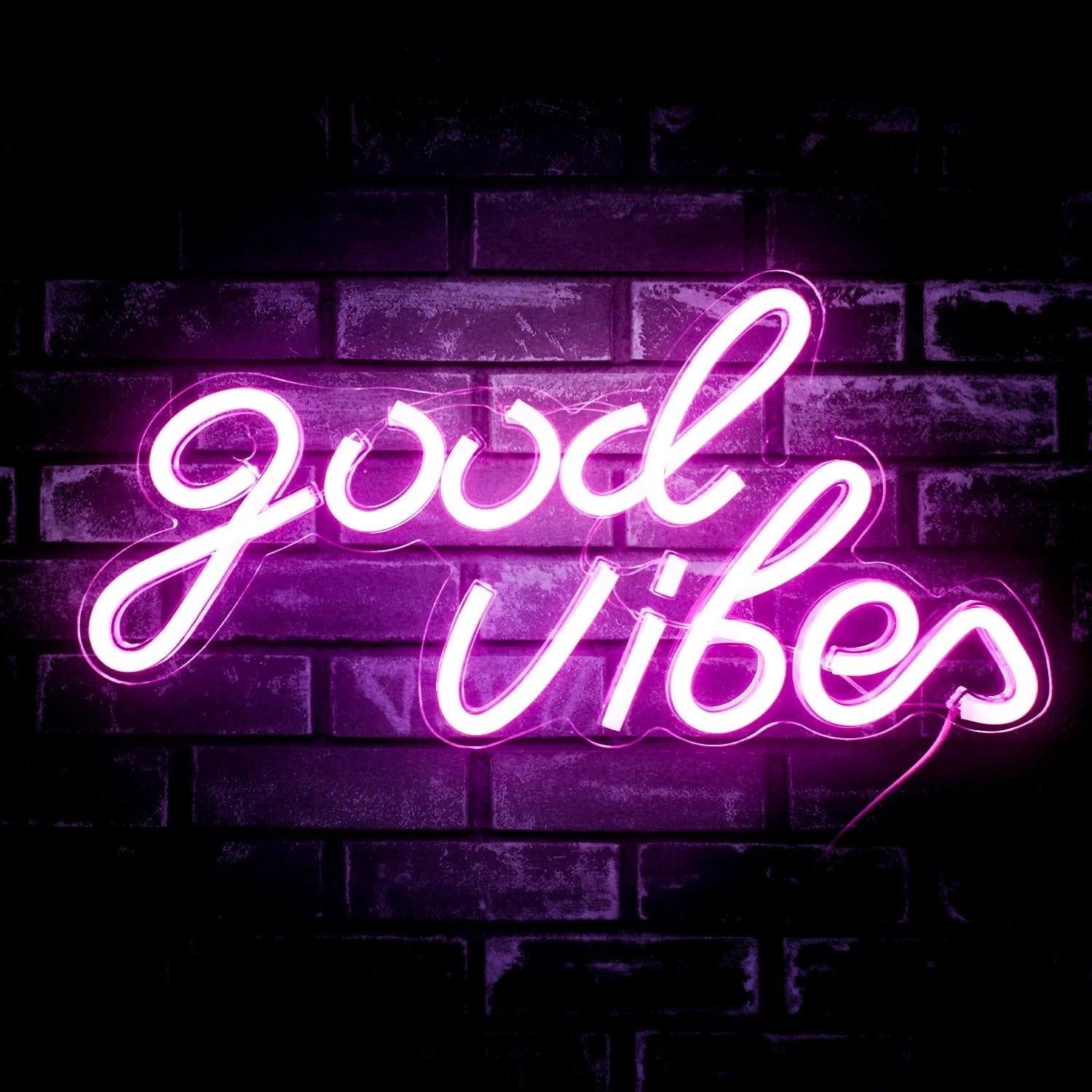 Good Vibes Rock Santa Led Neon Sign With Multicolor Christmas Decor - Shineneon