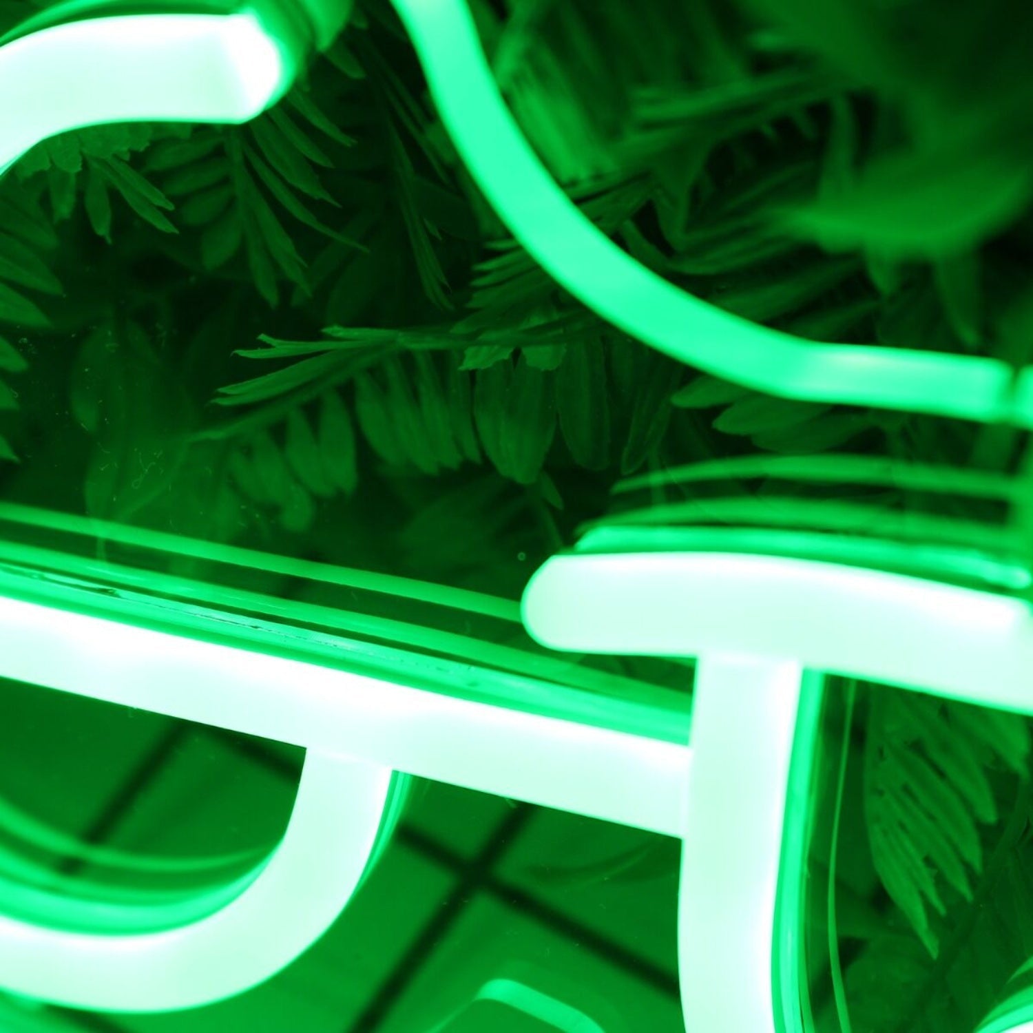 Green Love Led Neon Sign - Shineneon