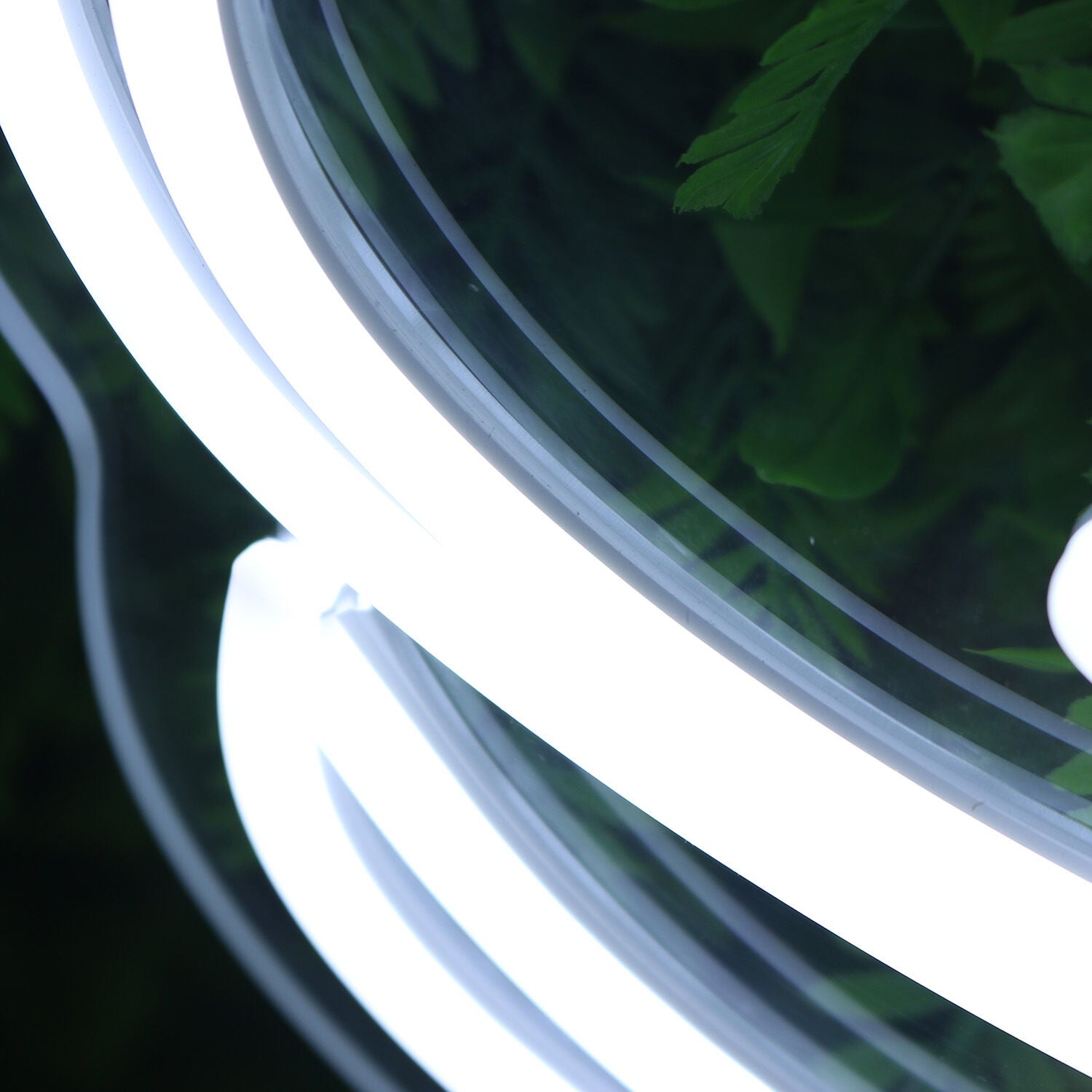 High Detailed Bee White Led Neon Sign - Shineneon