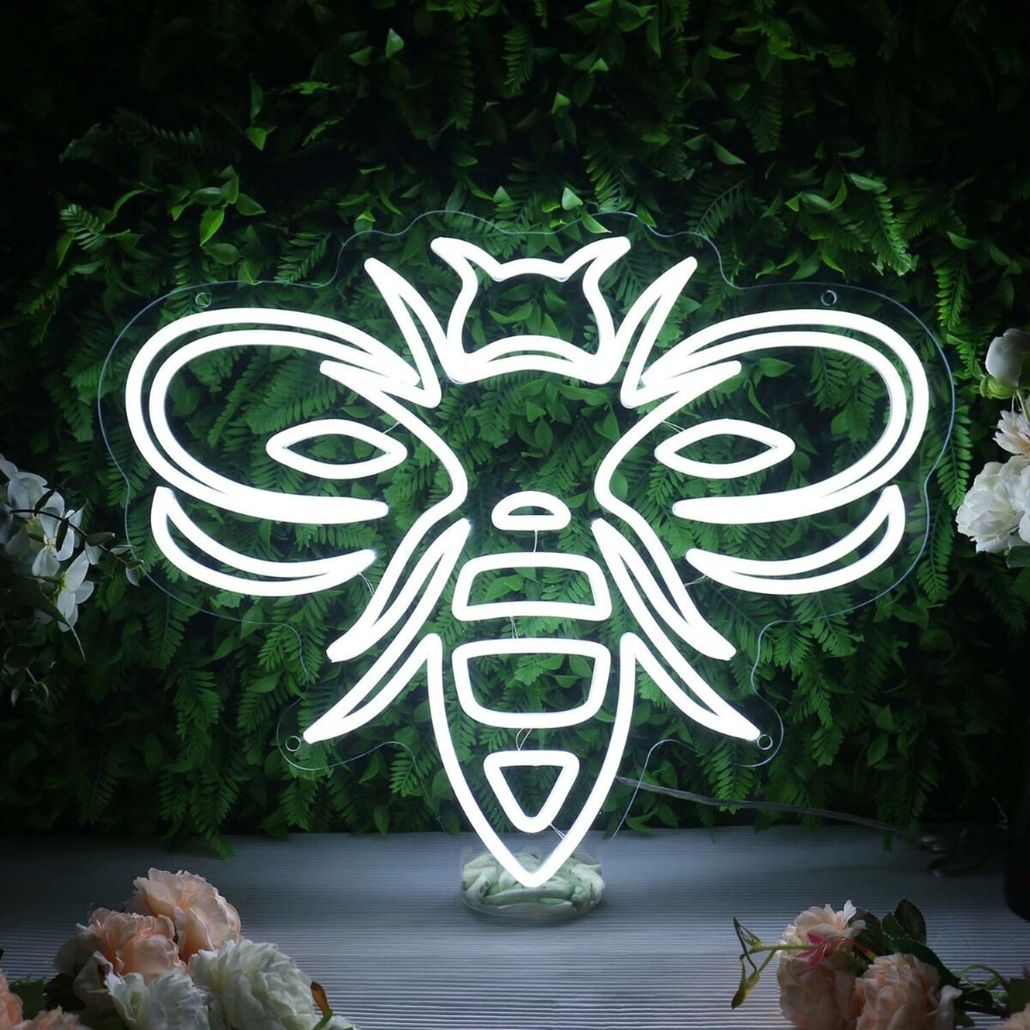 High Detailed Bee White Led Neon Sign - Shineneon